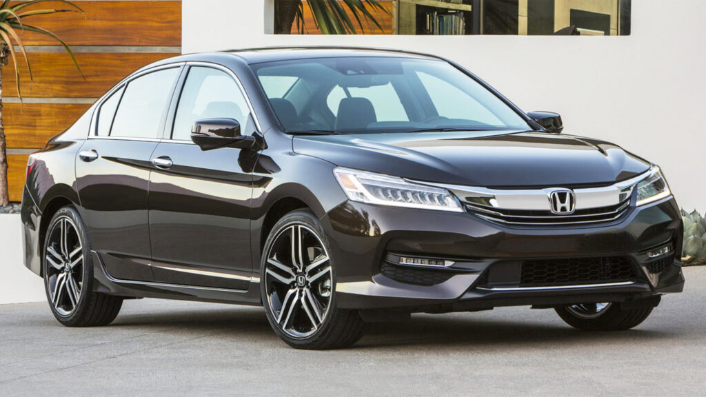 Продажі вживаних автомобілів у березні 2026 року