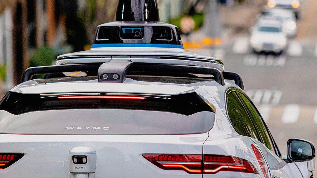  Chevrolet Launches Two New Corvette Limited Edition Models Just For Japan