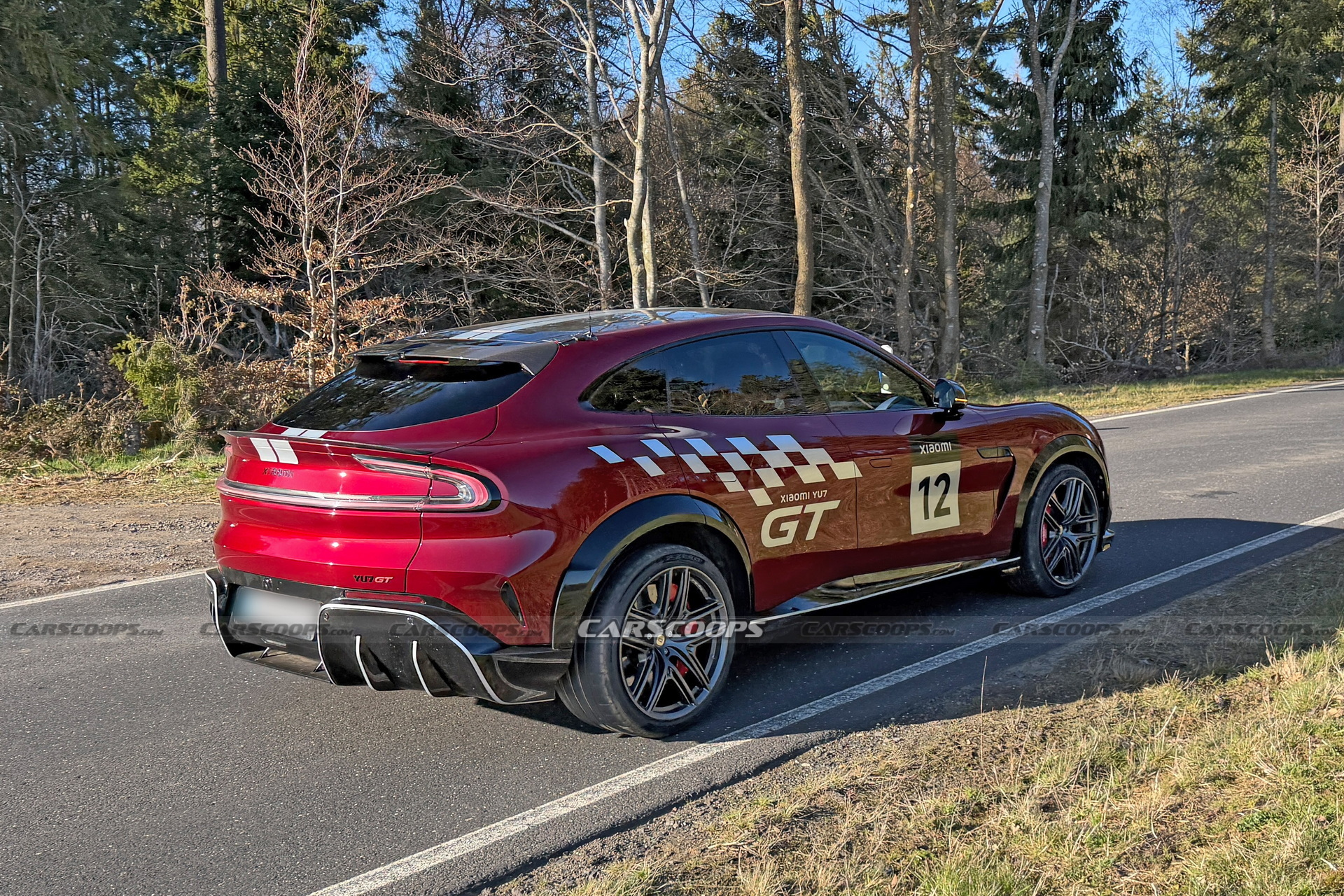 Xiaomi’s 990 HP Family SUV Costs Less Than A Base Macan EV And Outguns The Turbo