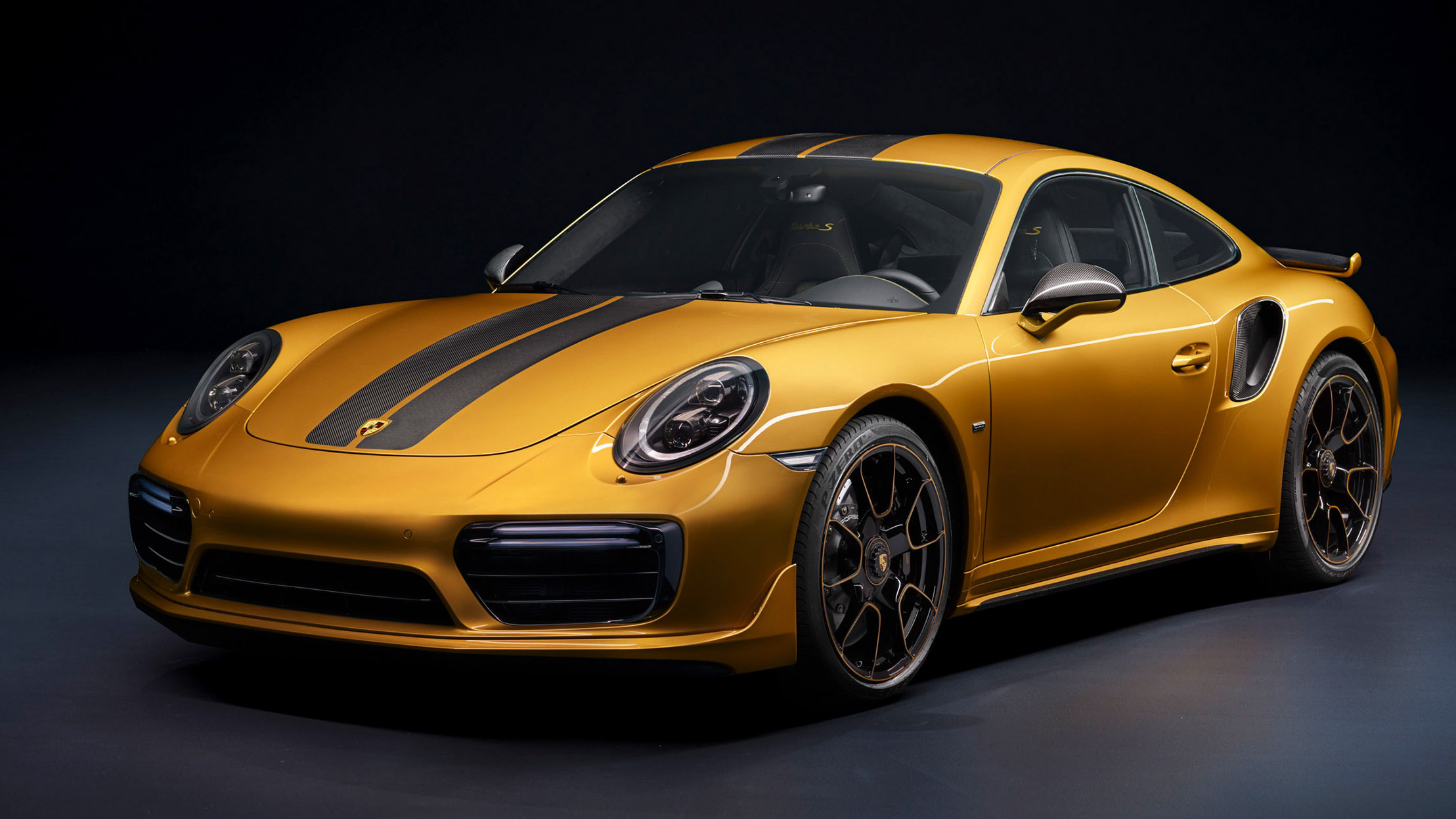 Porsche’s New Patent Turns Racing Stripes Into A Battery Gauge