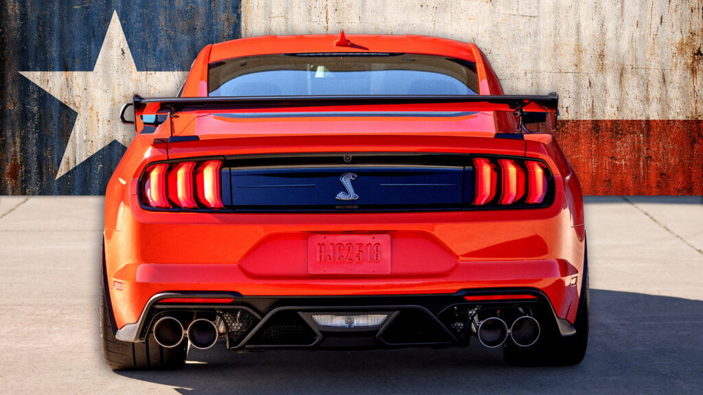  One Texan Tried To Outrun A Wagon In A Shelby GT500, Both Drivers Left In Handcuffs