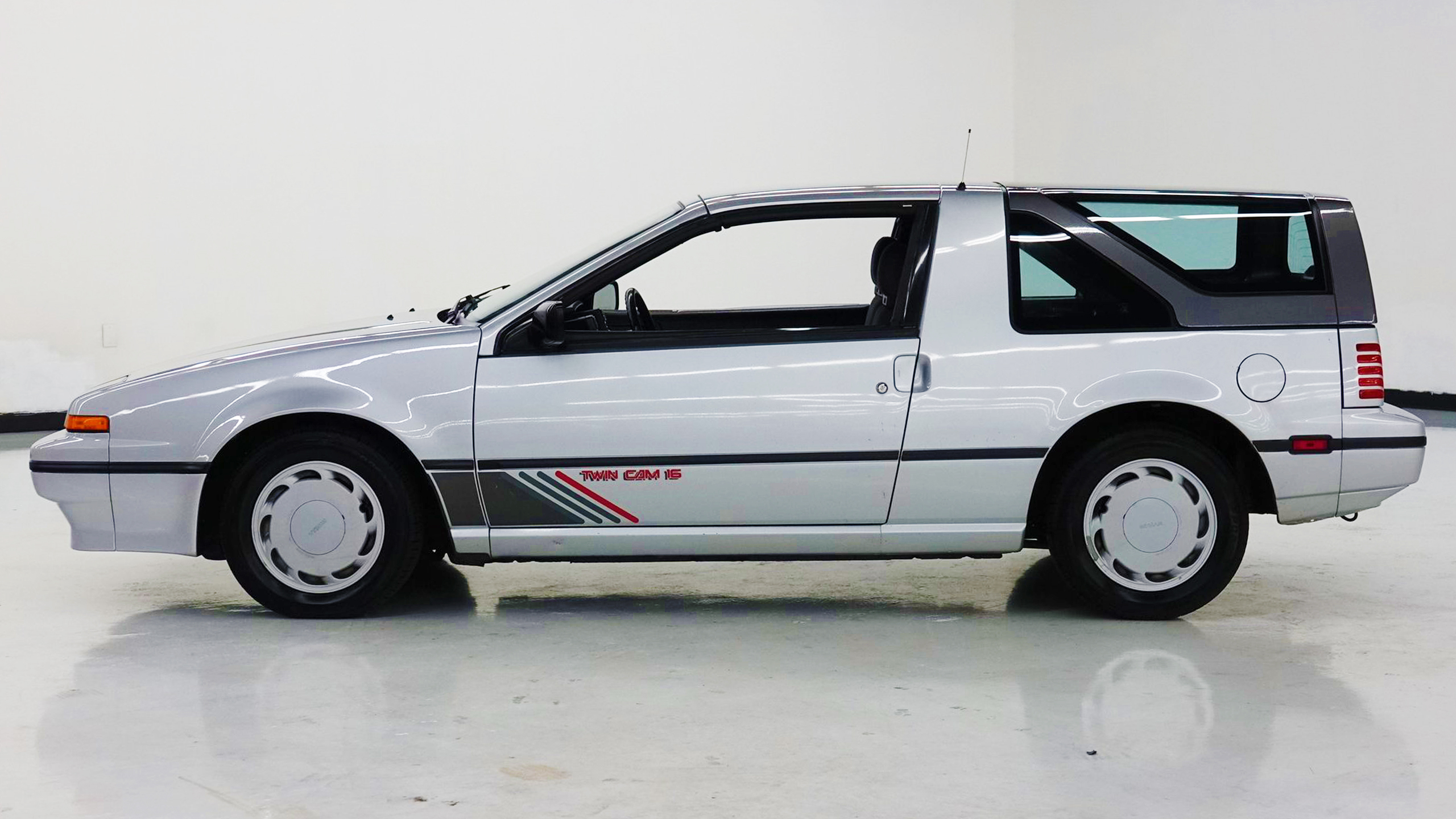 The Weirdest Nissan Of The 1980s Was A Coupe, A Wagon, And A T-Top