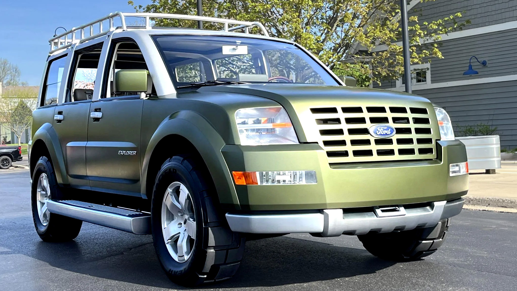 Ford Explorer Sportsman Concept 概念車重現江湖，現正拍賣中
