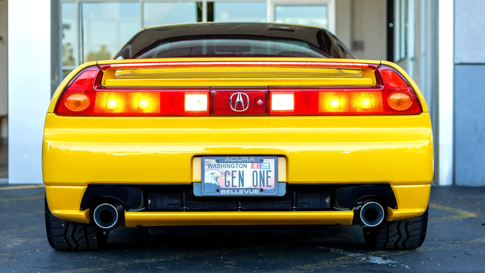 一字之差讓 Acura NSX 競標價從 29.4 萬美元變成 39.4 萬美元