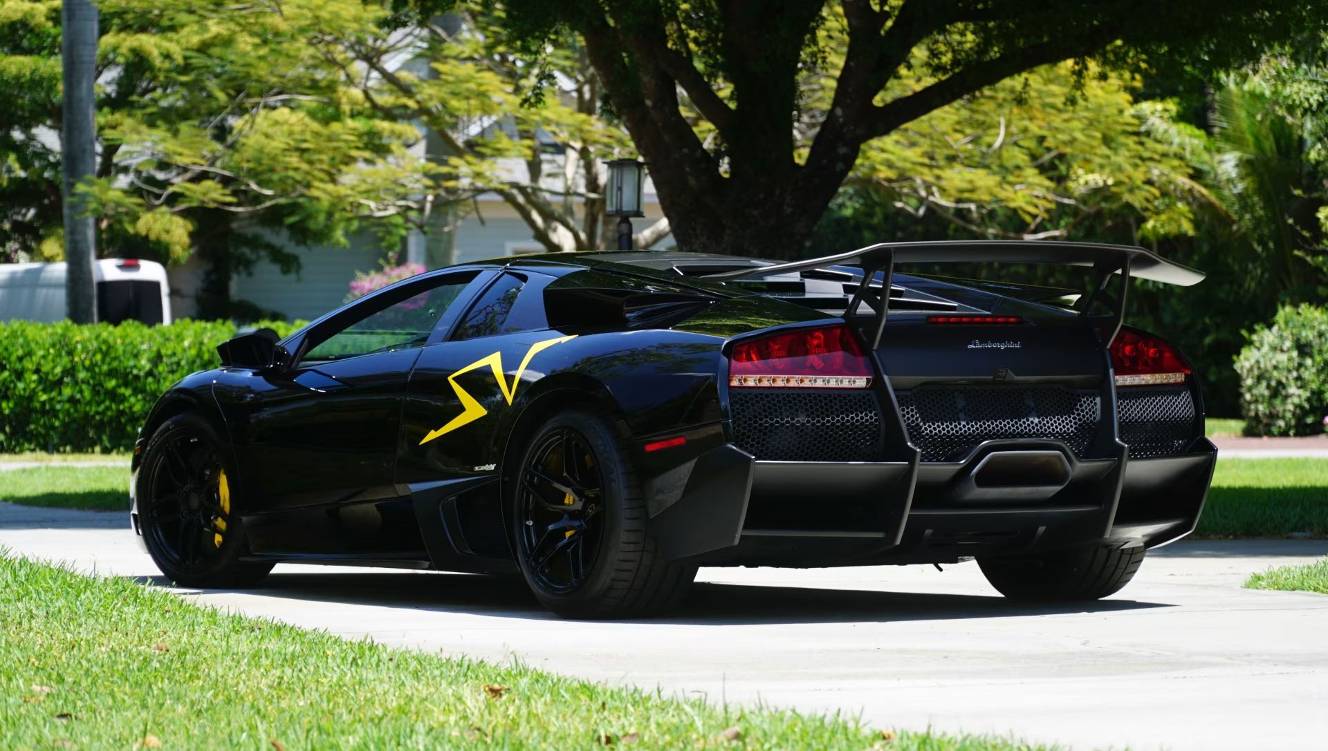 This Murcielago SV Cost $450K New, Mecum Thinks It’s Worth Nearly Ten Times That Now