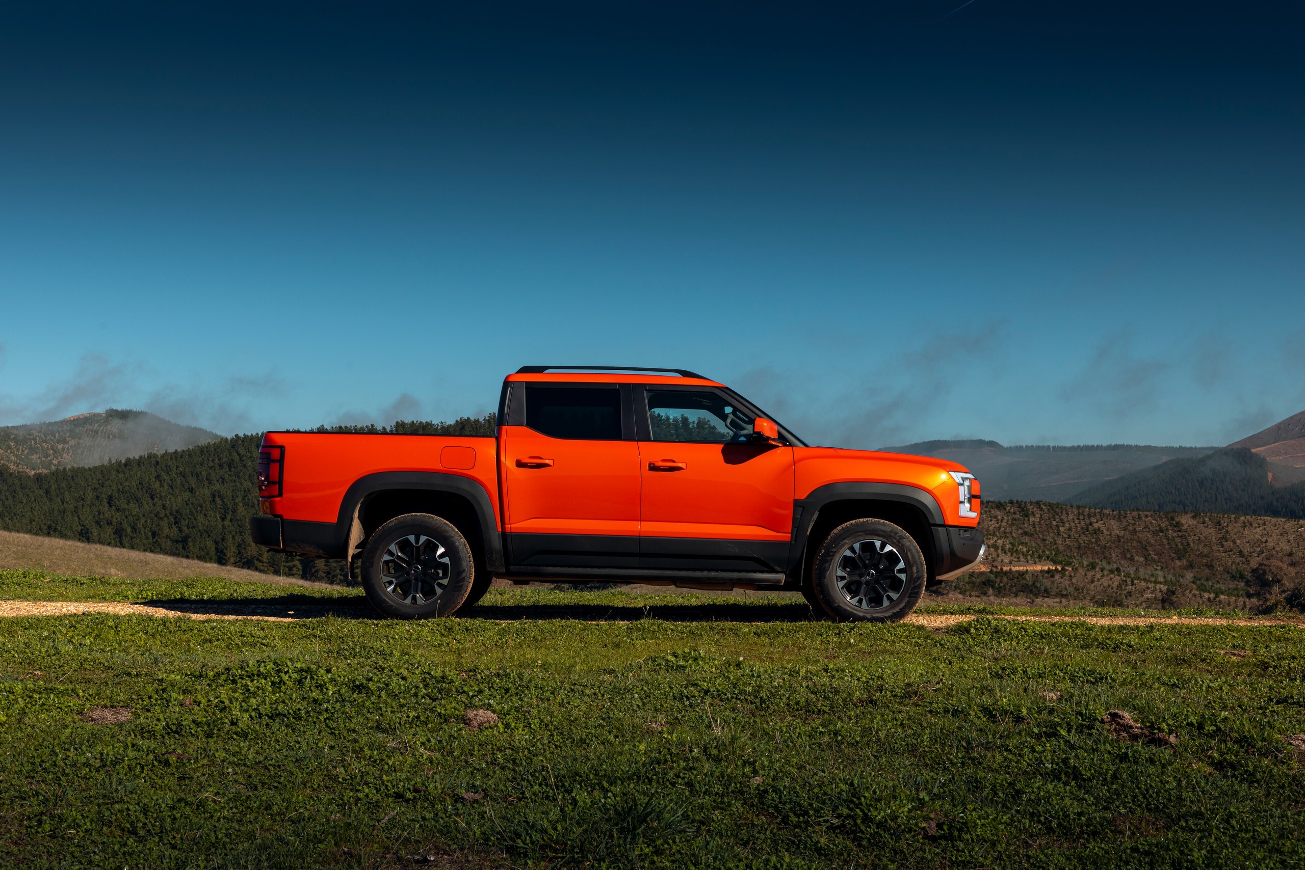 The Shark 6 Couldn’t Tow Like Other Mid-Size Pickups, So BYD Made One That Can