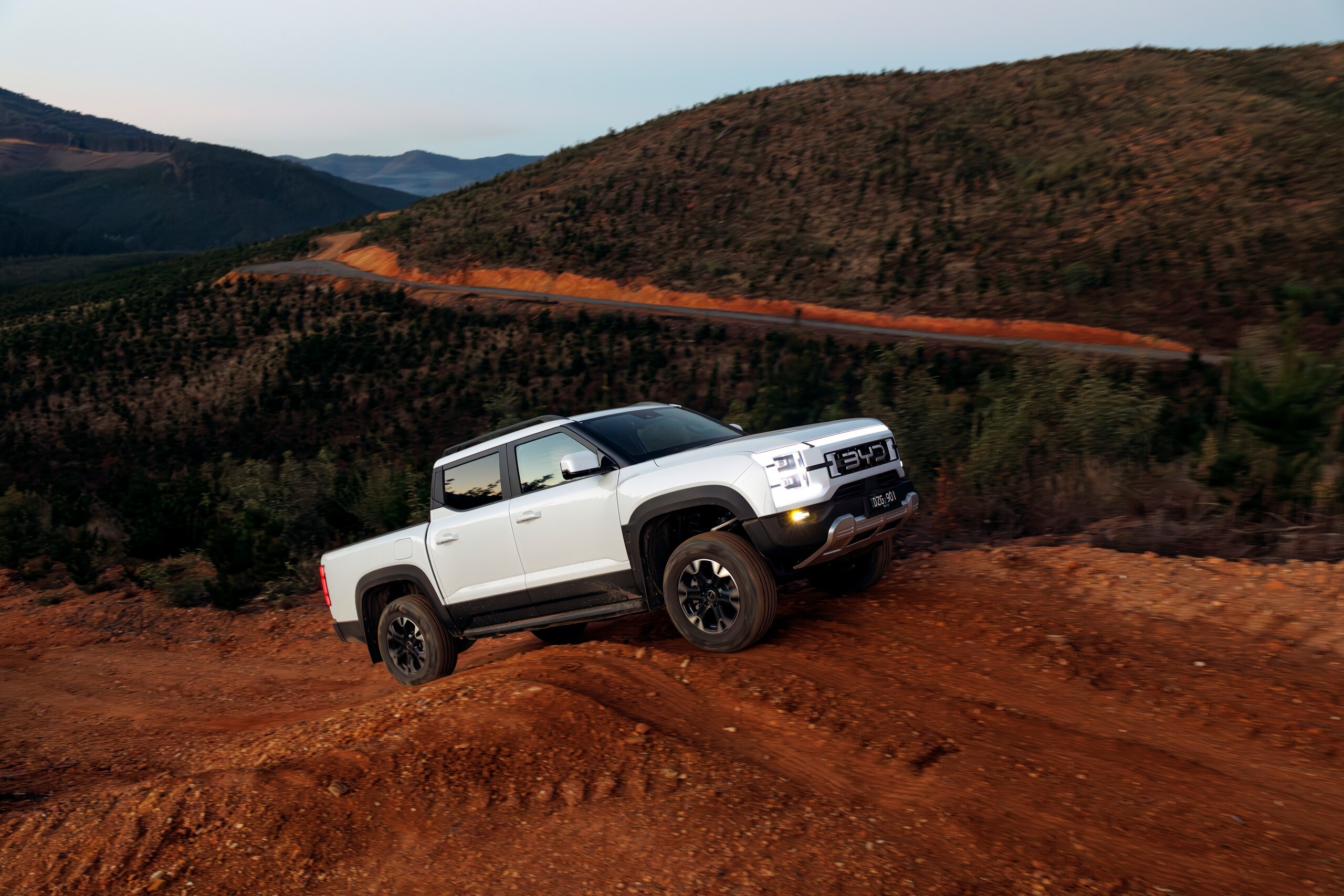 The Shark 6 Couldn’t Tow Like Other Mid-Size Pickups, So BYD Made One That Can