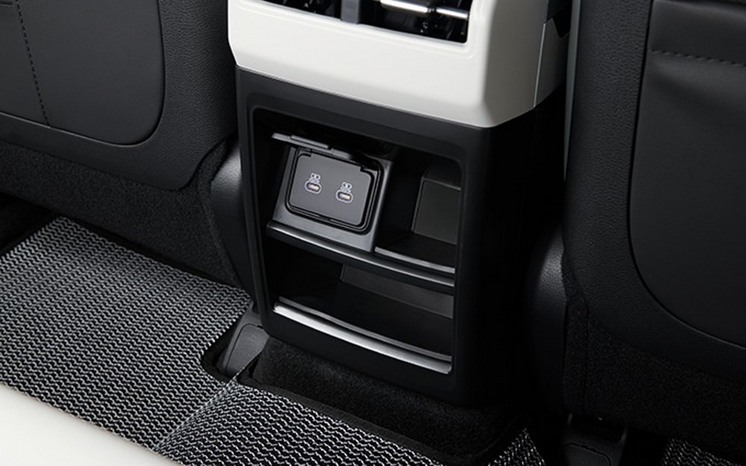 KGM’s $19,300 Torres Facelift Walks Back A Bad Interior Idea