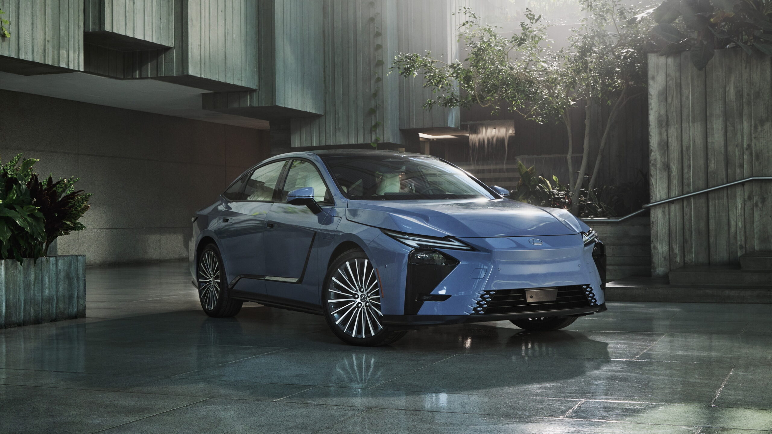 Lexus’s New ES Infotainment Acts Like A Tablet, Talks Back In The Gender You Pick
