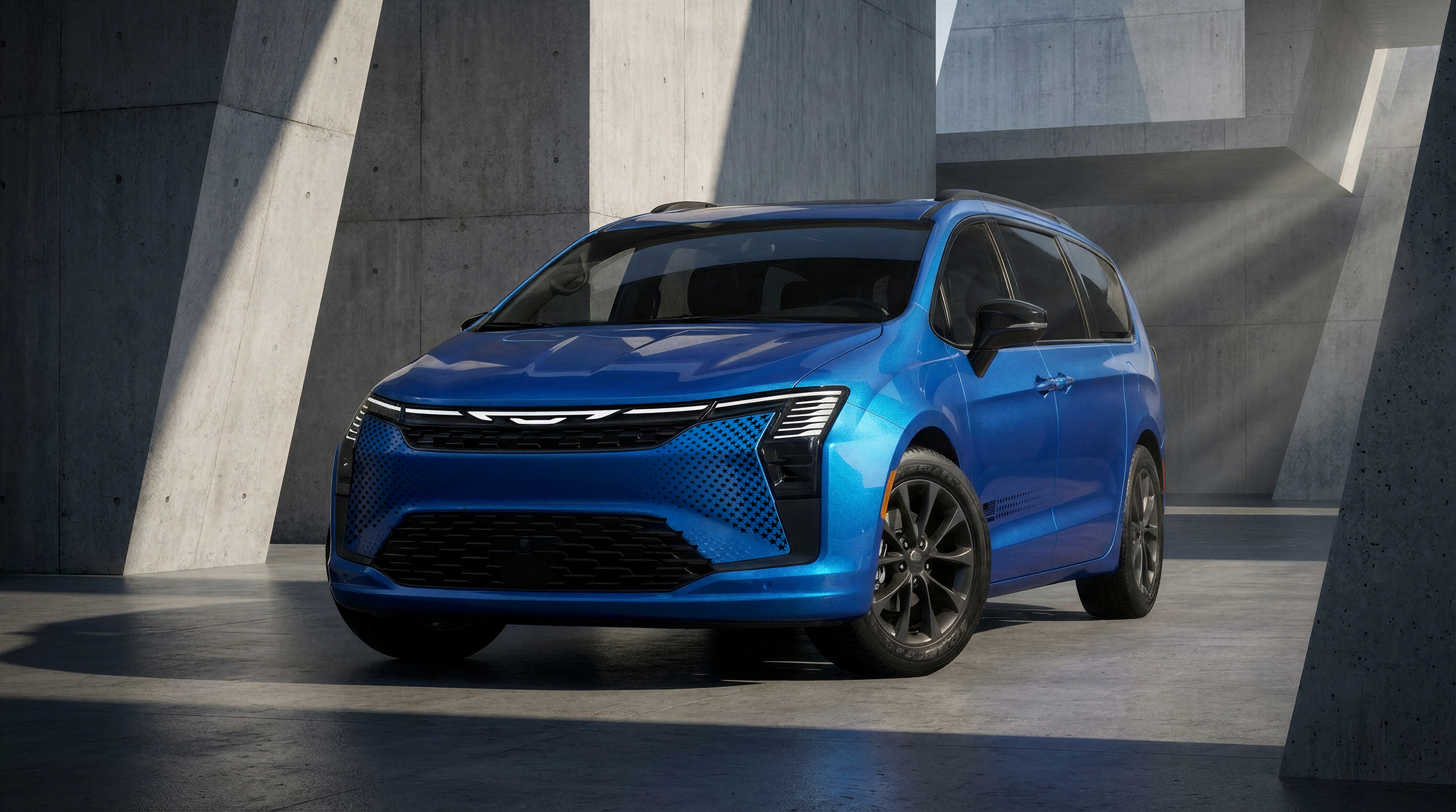 Chrysler Celebrates America’s 250th Anniversary With A Canadian Minivan