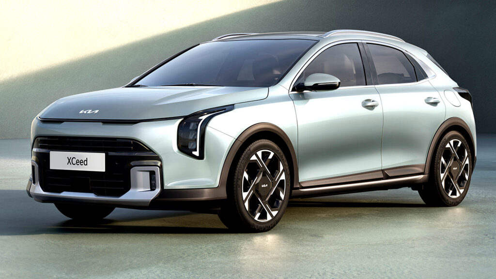Kia’s Gas-Powered XCeed Just Stole The EV3’s Face