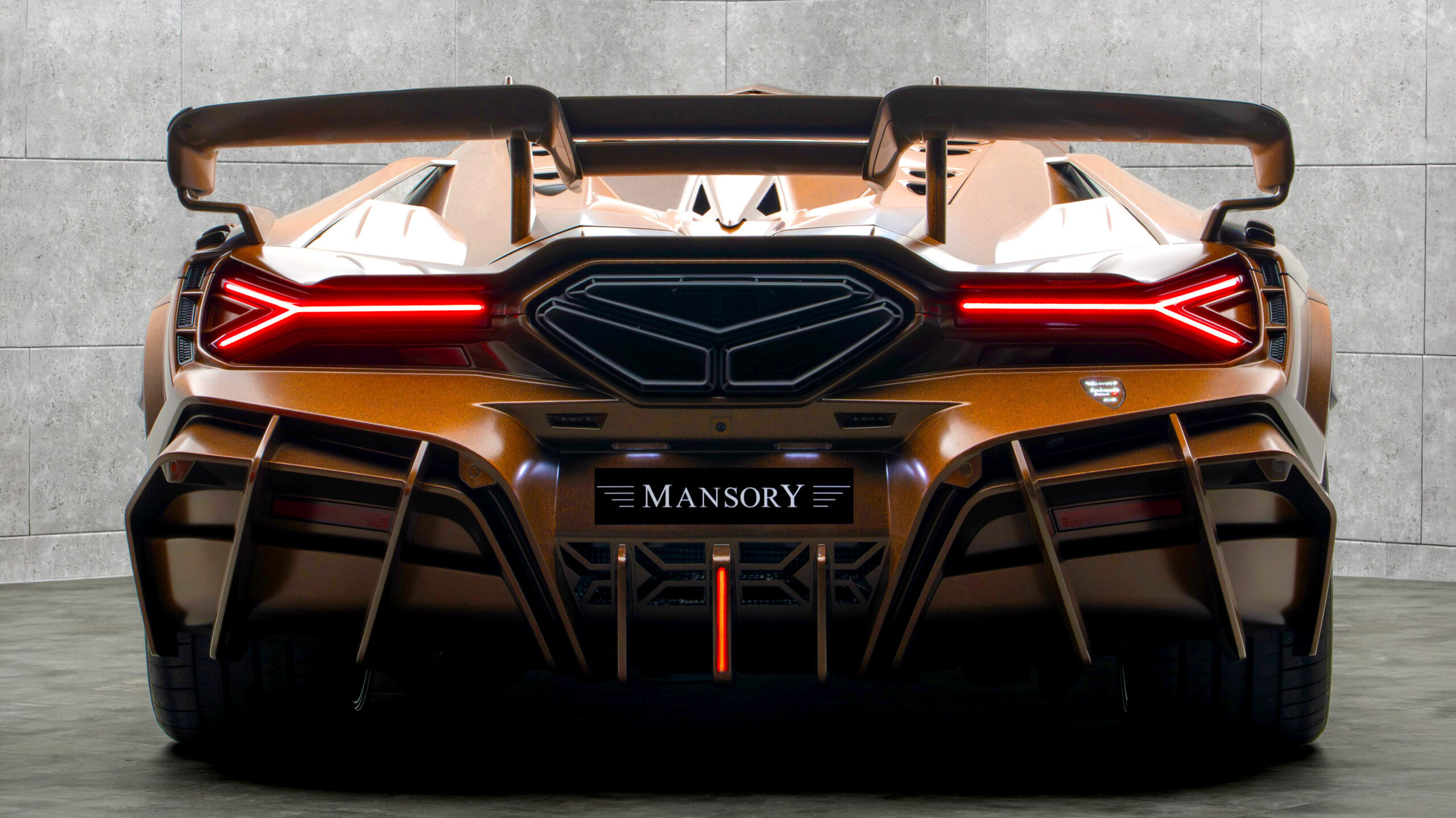 Mansory 推出碳纖維「達馬斯克 X」藍寶堅尼 Revuelto，風格極具爭議