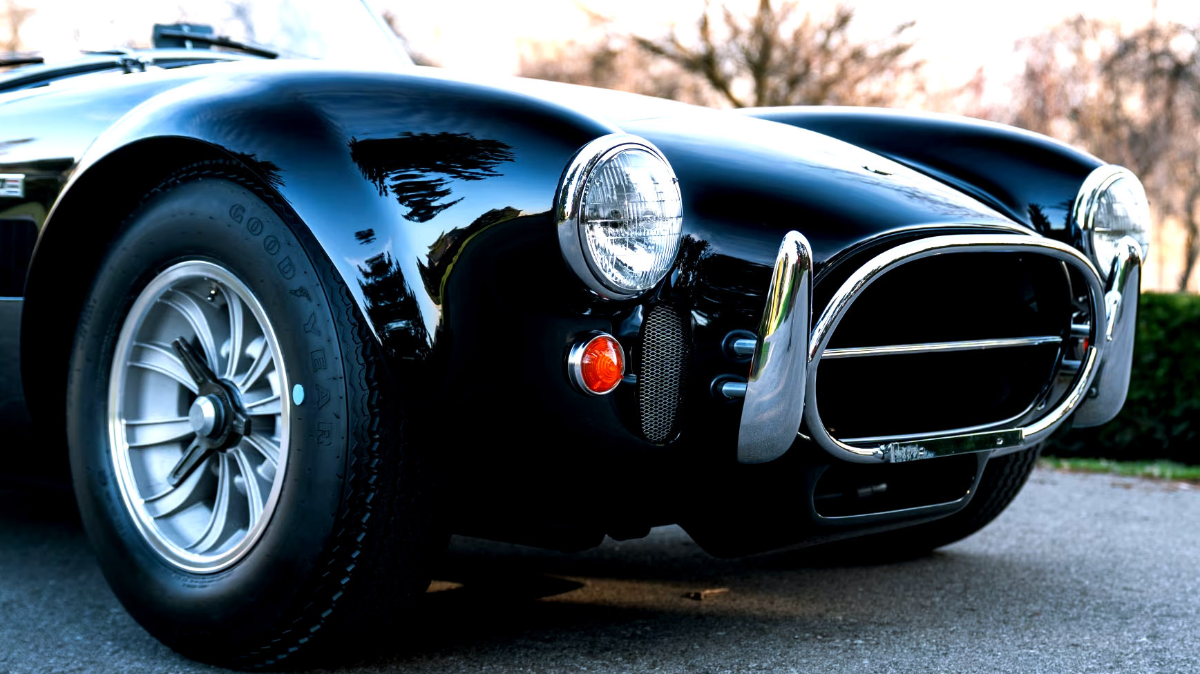 稀有黑色的 1966 年 Shelby 427 Cobra Roadster 即將拍賣，預計售價驚人