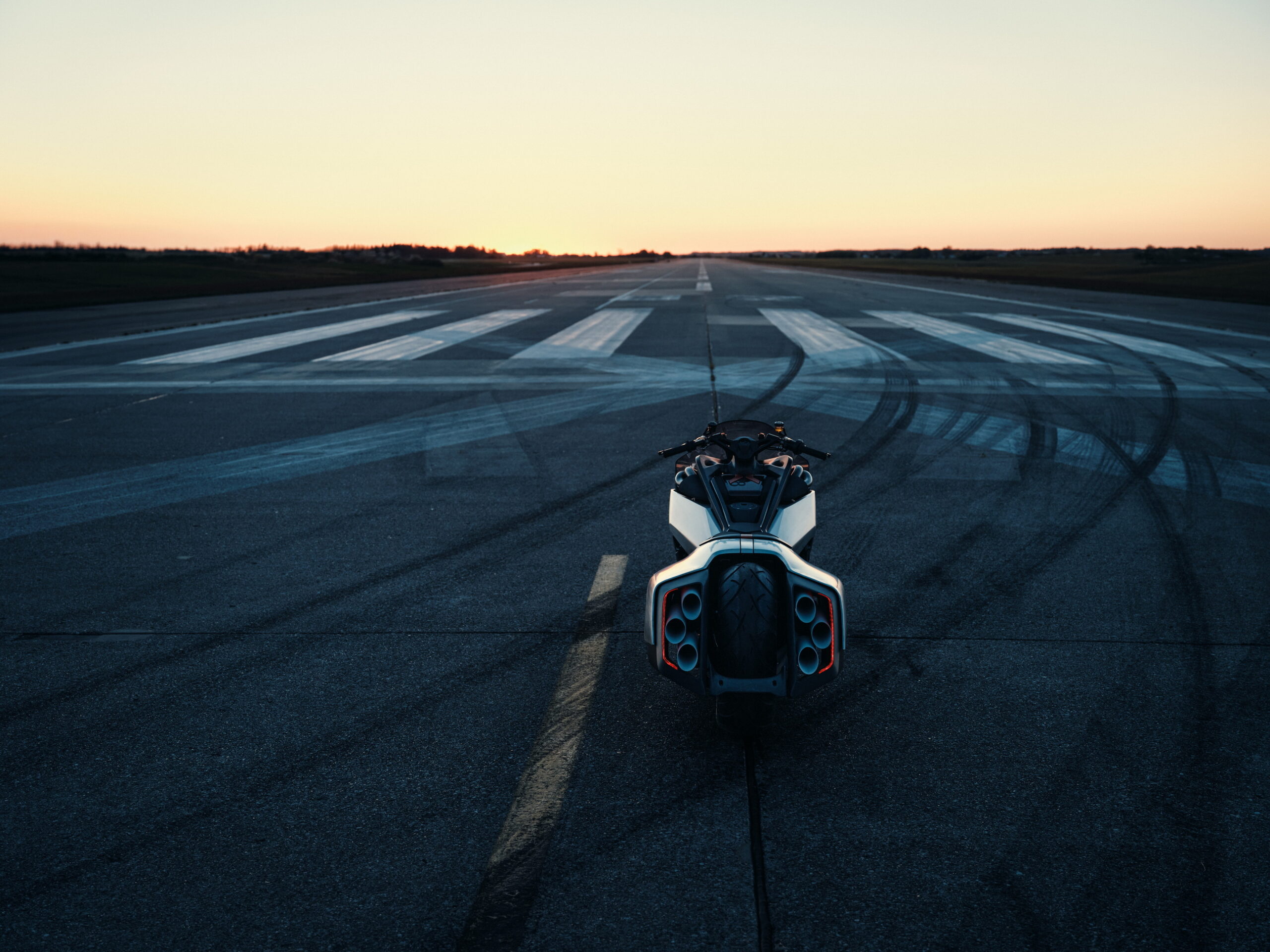 BMW’s Vision K18 Makes Honda’s Gold Wing Look Weirdly Sensible