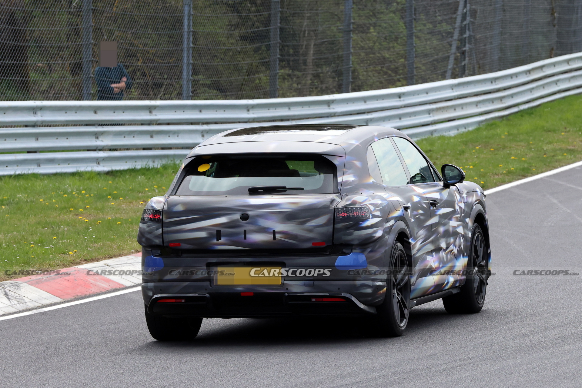 Bentley’s Second SUV Could Borrow A 1,156 HP Trick From Porsche