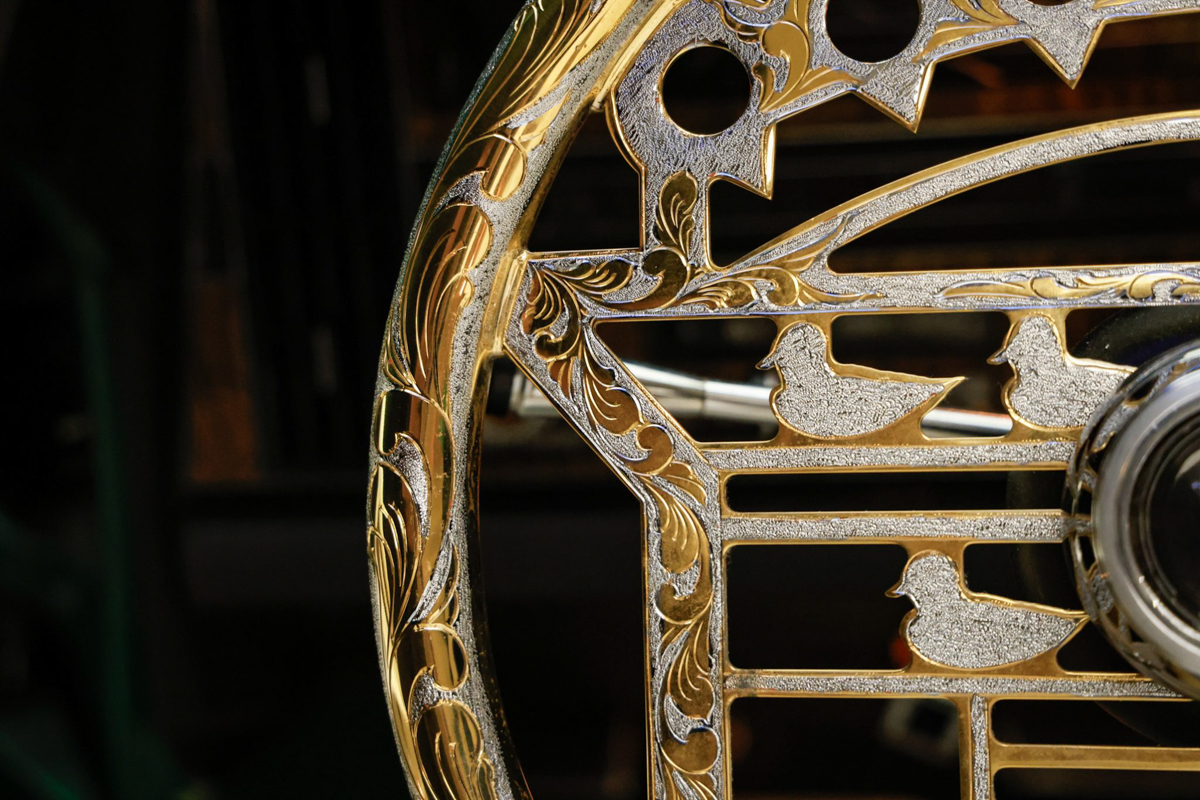 Could This Custom 1970s Cadillac Steering Wheel Help Save Boring, Modern Lookalike Interiors?