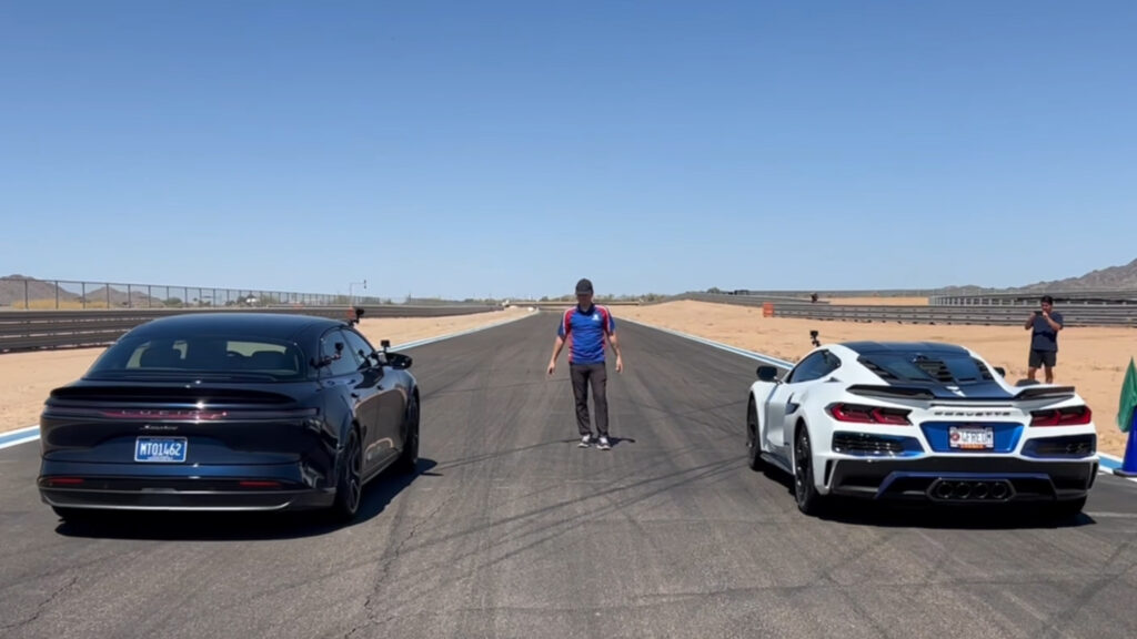  The Corvette ZR1X Beat A Bugatti Chiron, Then A Lucid Showed Up