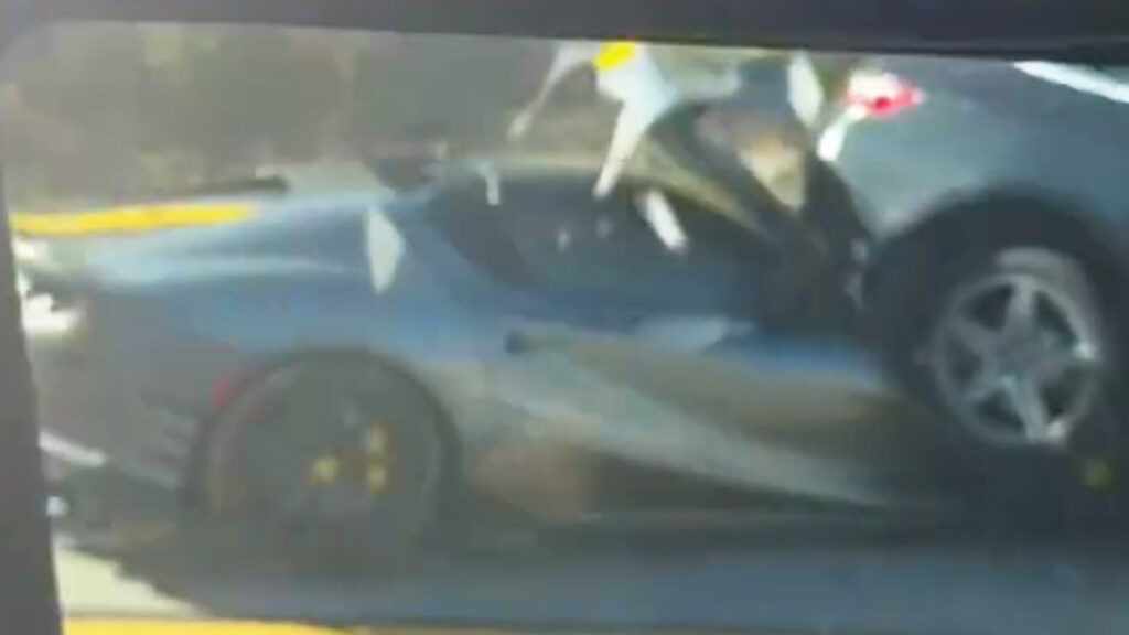  A $2.5 Million Ferrari Met A Mercedes Bumper, Guess Who Folded First