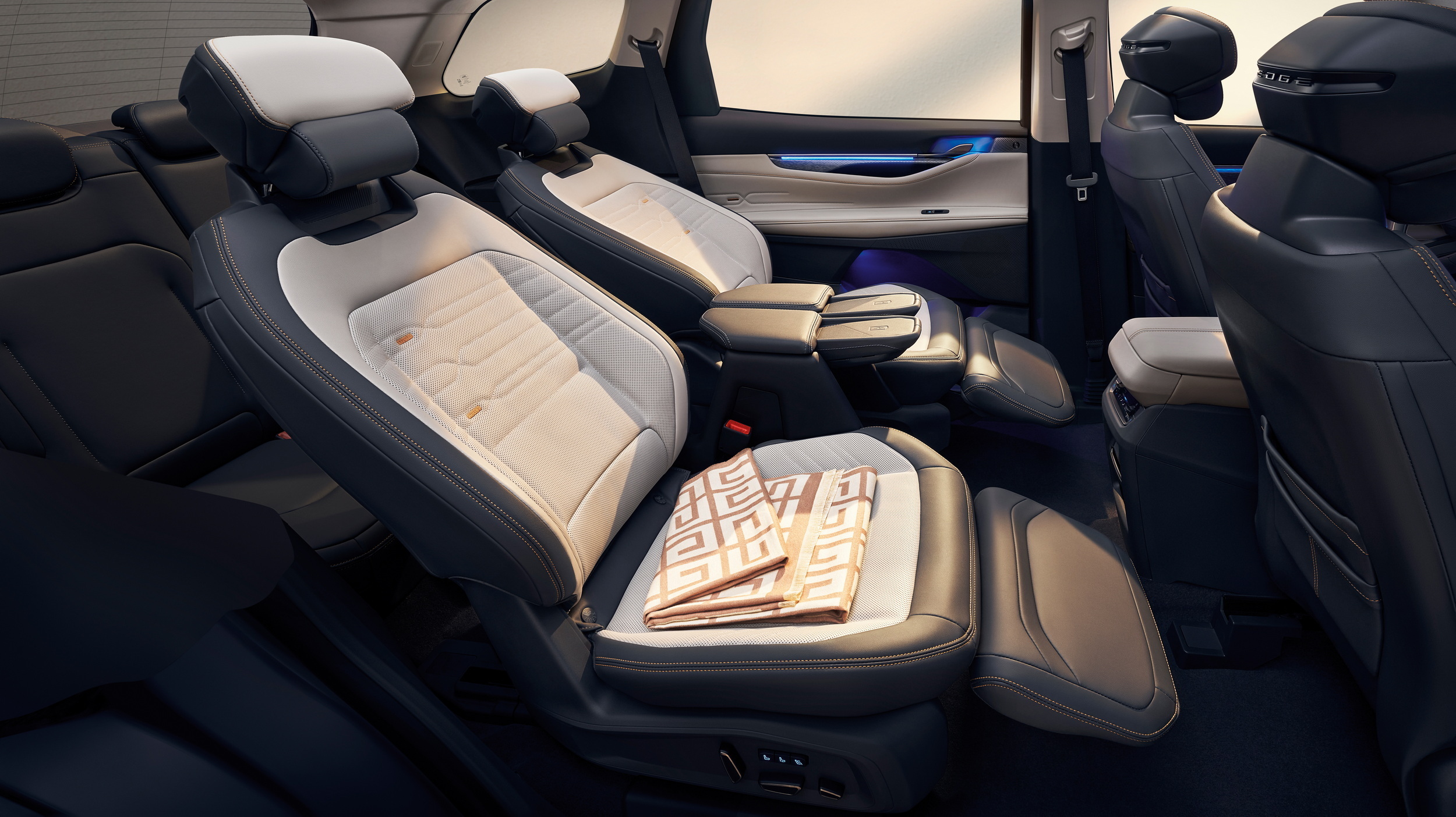 Ford Killed The Edge In America, China’s Already Getting A Facelifted $34K Sequel