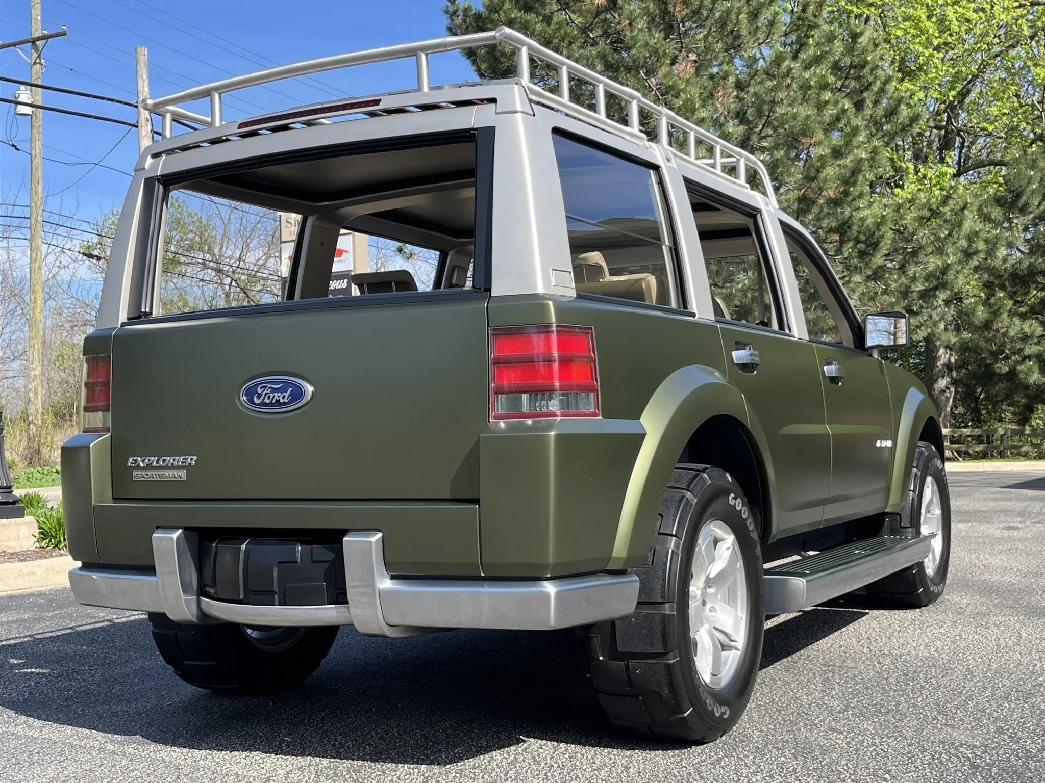The Ford Explorer Concept Time Forgot Just Resurfaced For Sale