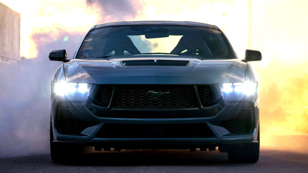  IIHS Blames Car Ads For Speeding, Ignores The Bigger Safety Problem