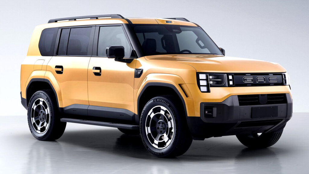  Trumpchi’s New SUV Looks Like A Land Cruiser Wearing A Defender’s Coat