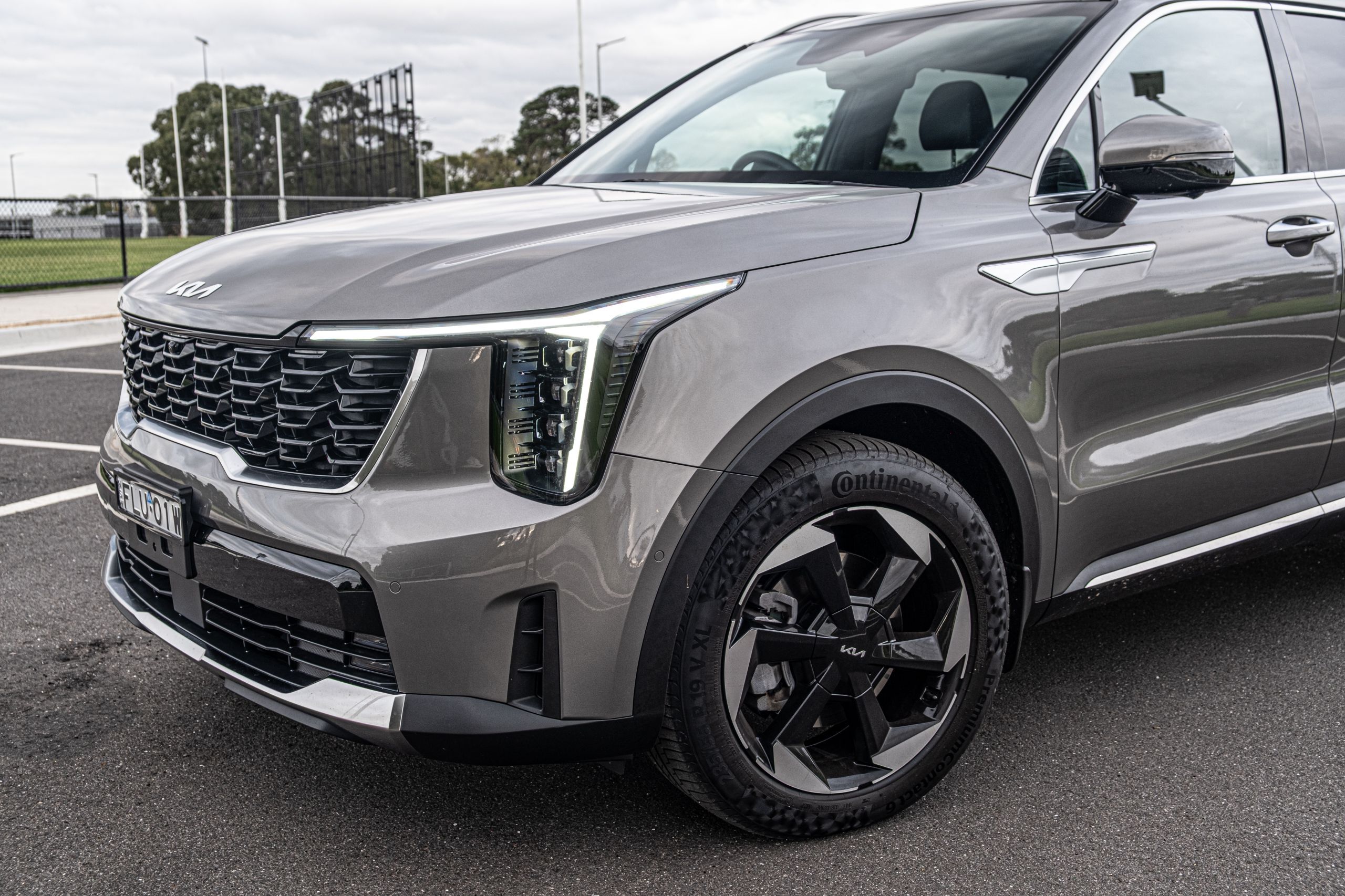 The 2026 Kia Sorento GT-Line PHEV Is Good, But The Diesel Is Better | Review