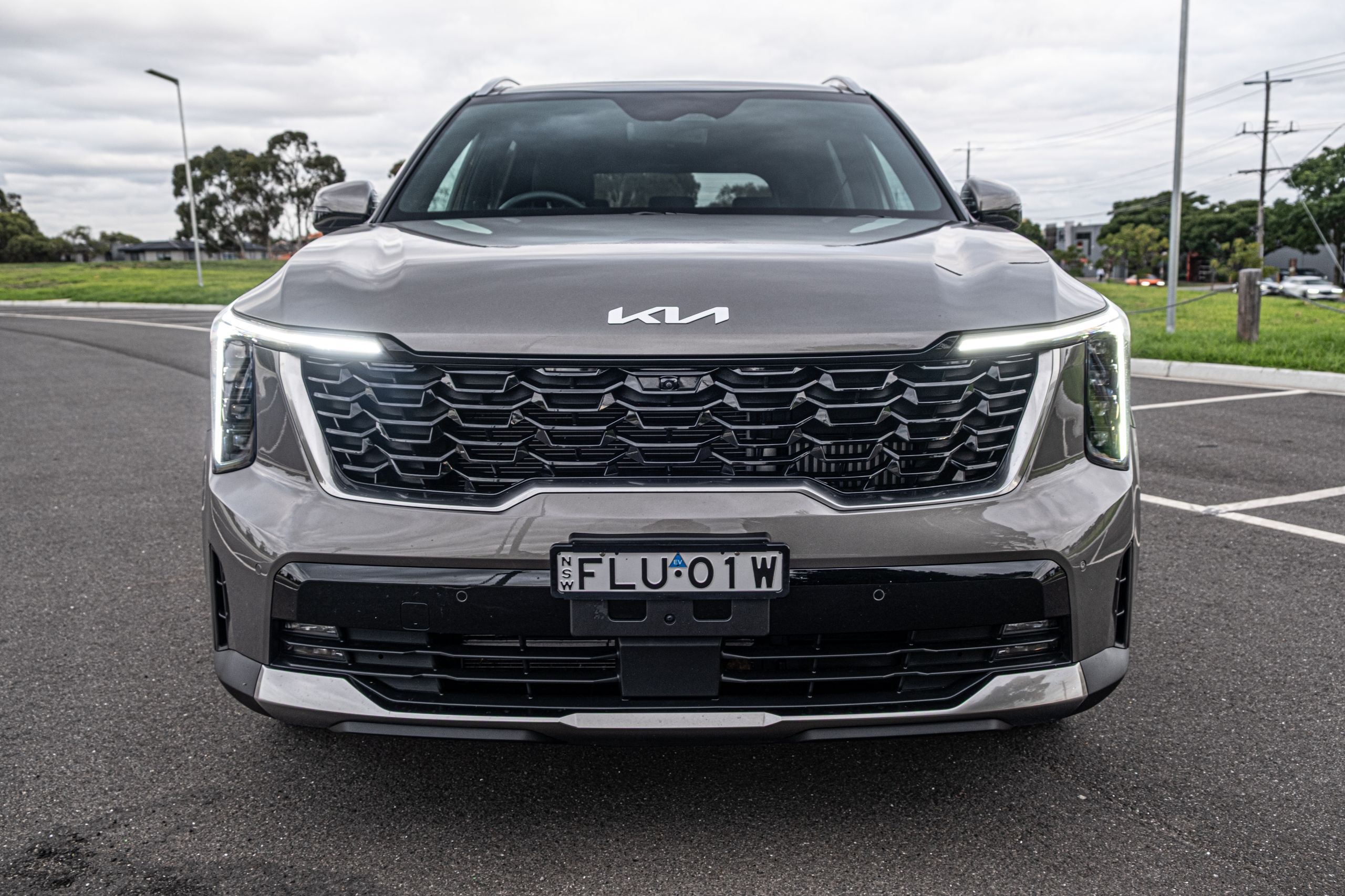 The 2026 Kia Sorento GT-Line PHEV Is Good, But The Diesel Is Better | Review