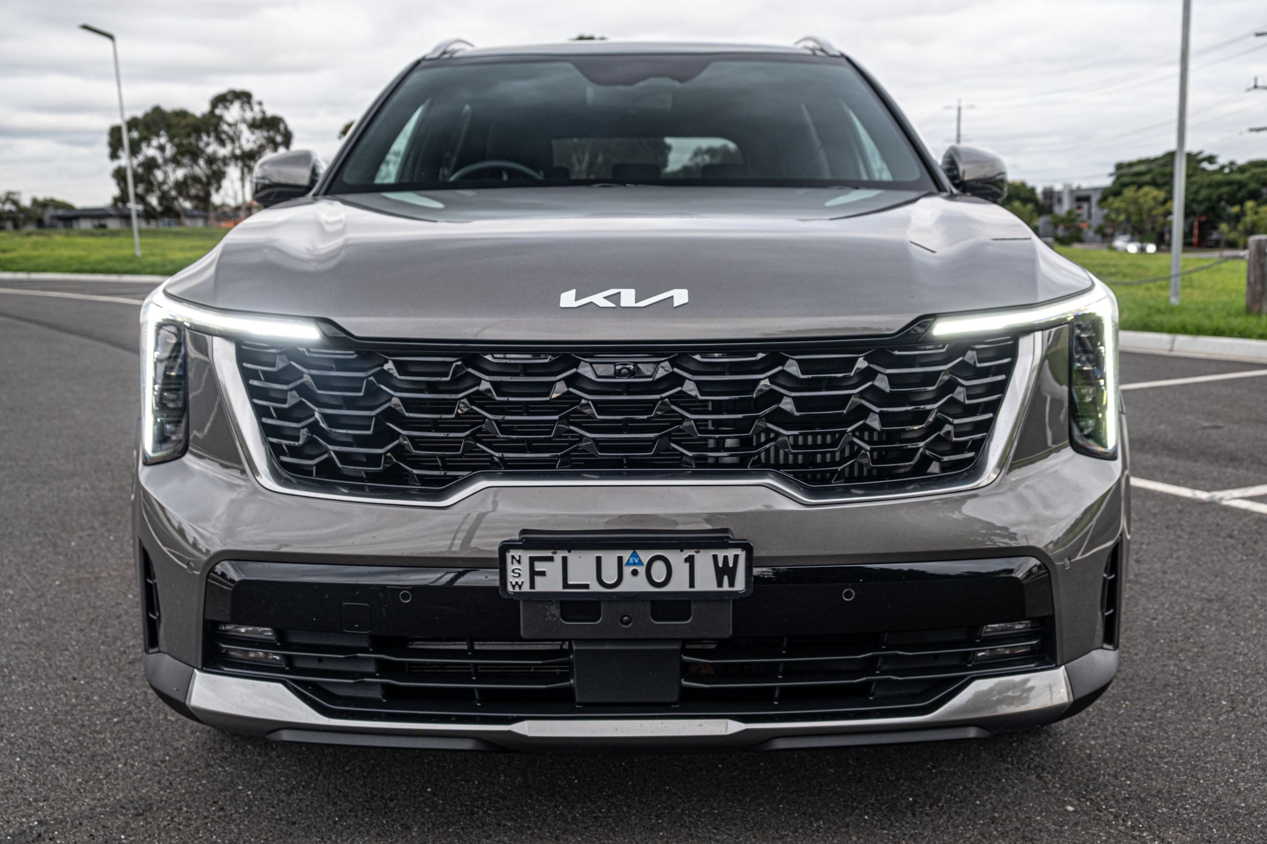 The 2026 Kia Sorento GT-Line PHEV Is Good, But The Diesel Is Better | Review
