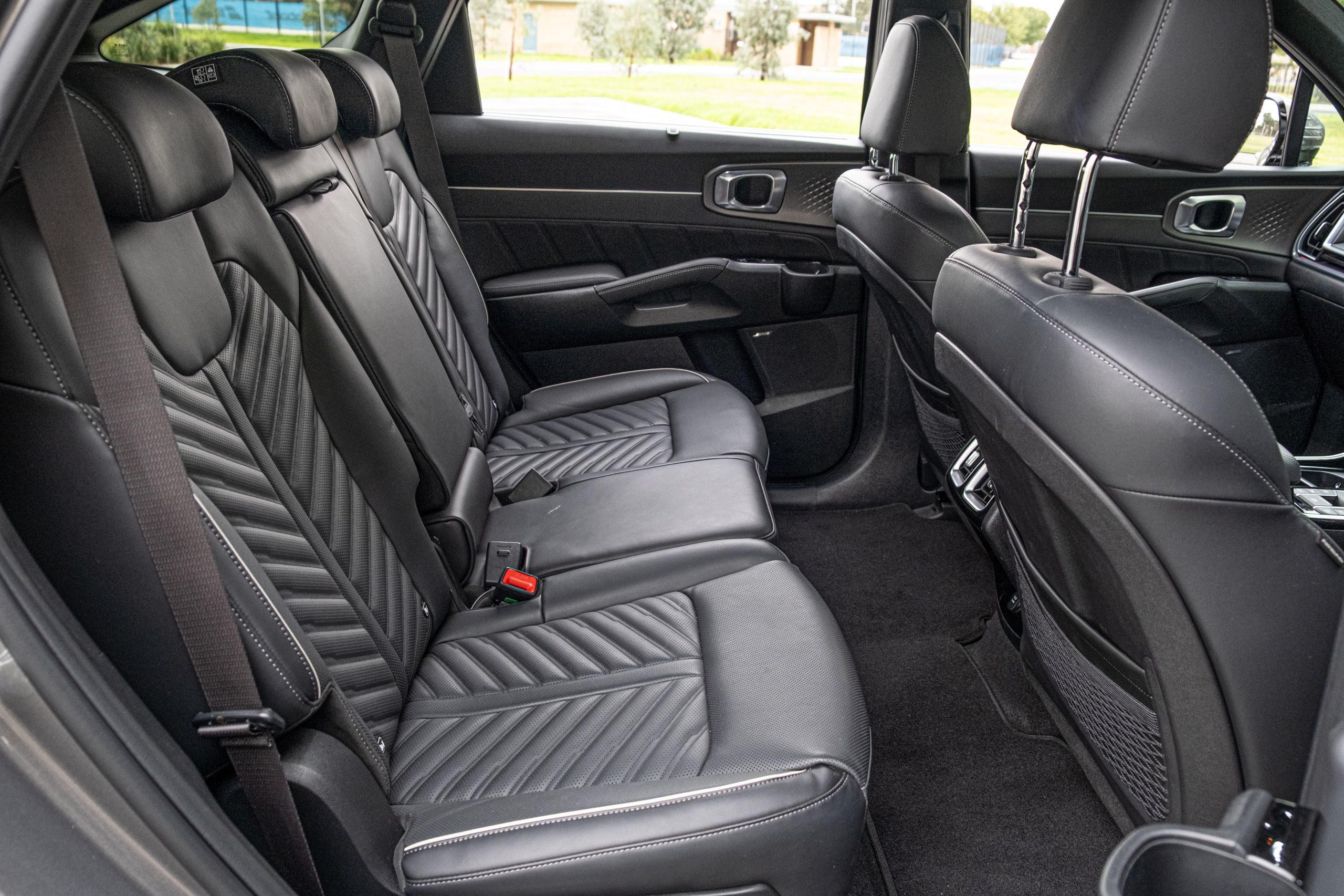 The 2026 Kia Sorento GT-Line PHEV Is Good, But The Diesel Is Better | Review