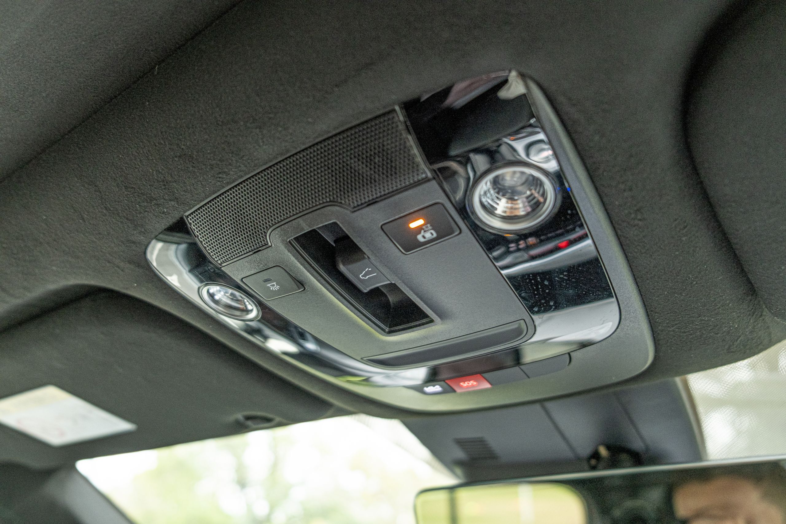 The 2026 Kia Sorento GT-Line PHEV Is Good, But The Diesel Is Better | Review