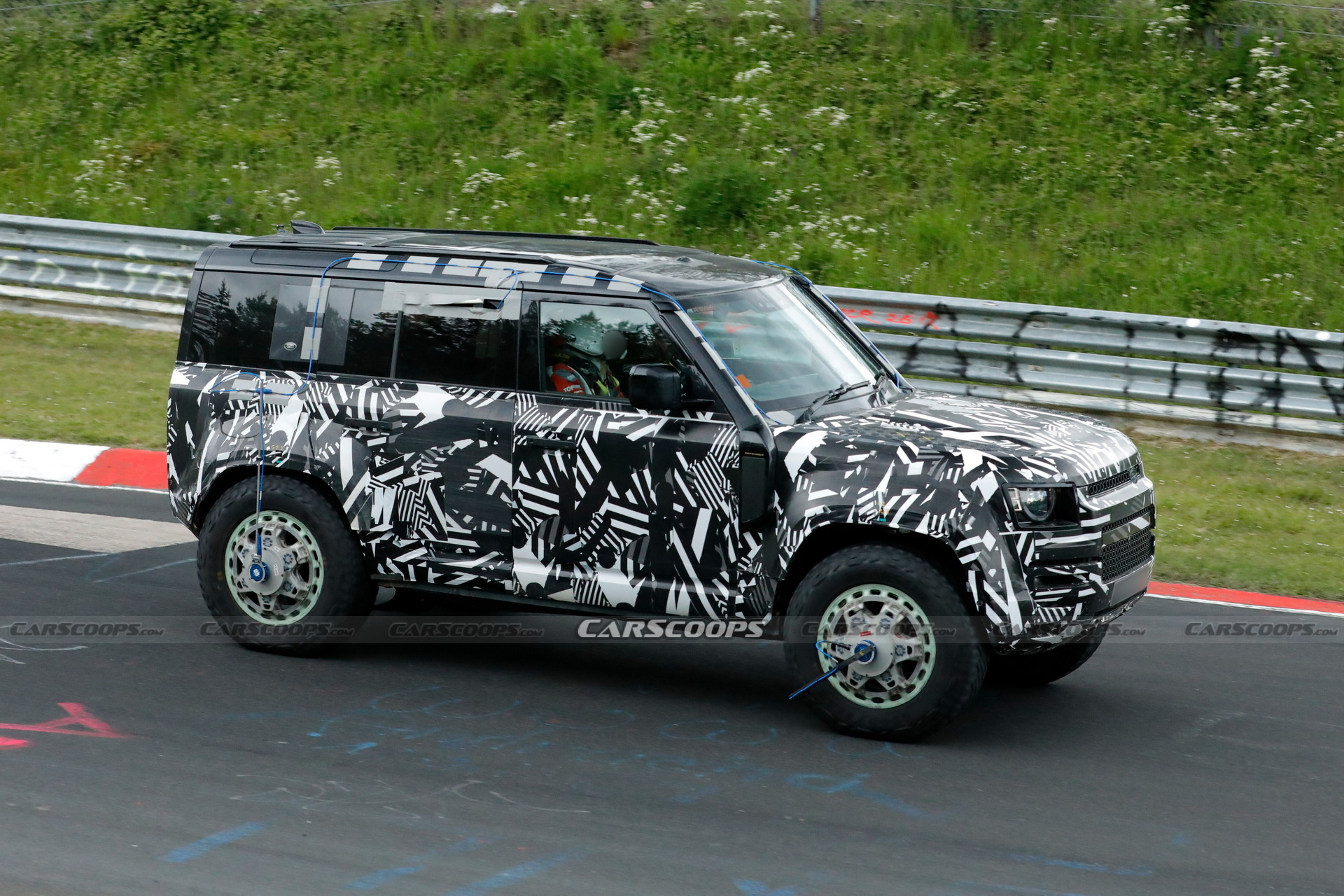 Land Rover Is Building Something Even Wilder Than The Defender Octa ...