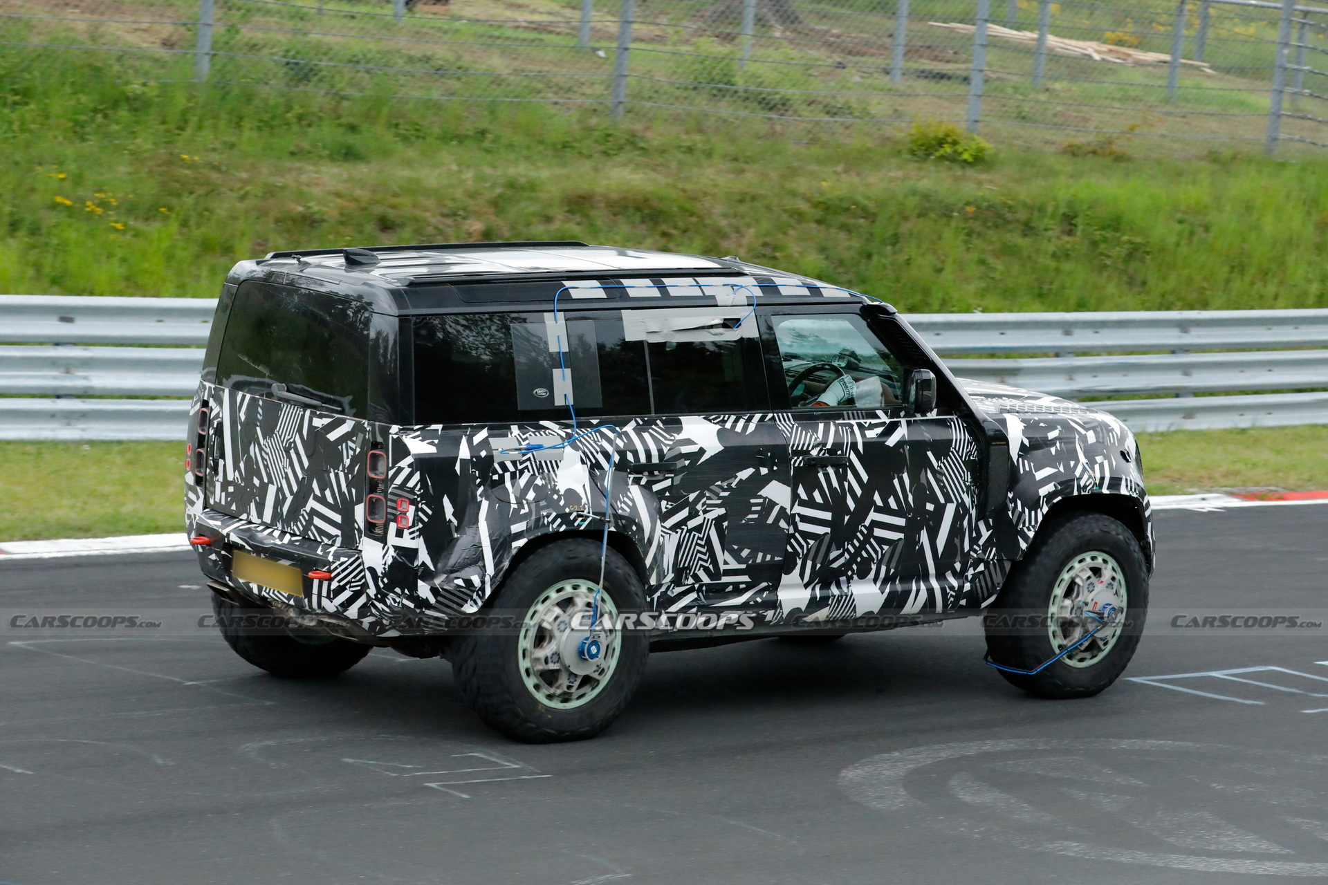 Land Rover Is Building Something Even Wilder Than The Defender Octa ...