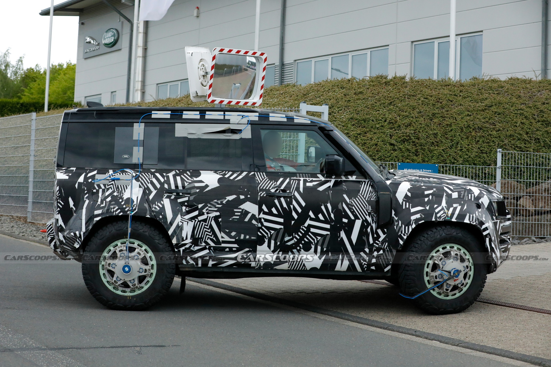 Land Rover Is Building Something Even Wilder Than The Defender Octa