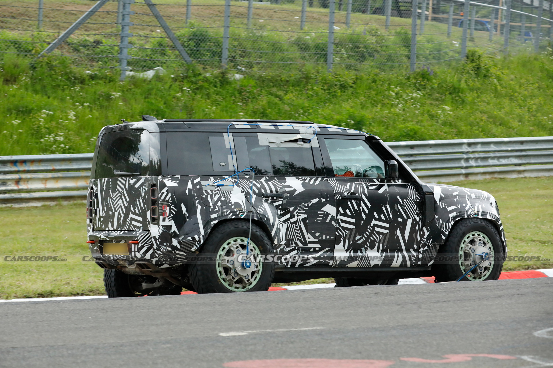 Land Rover Is Building Something Even Wilder Than The Defender Octa