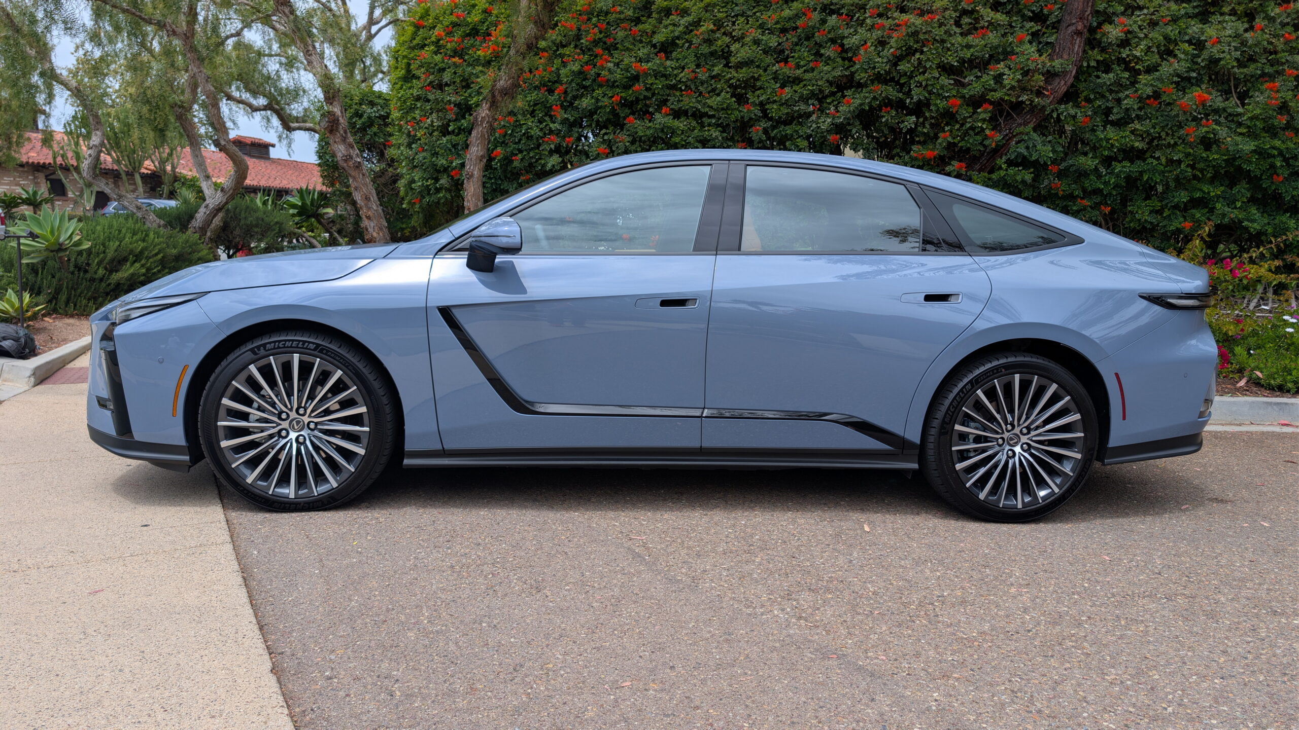 Lexus ES Chief Engineer Is ‘Not Happy’ About SUVs Taking Over