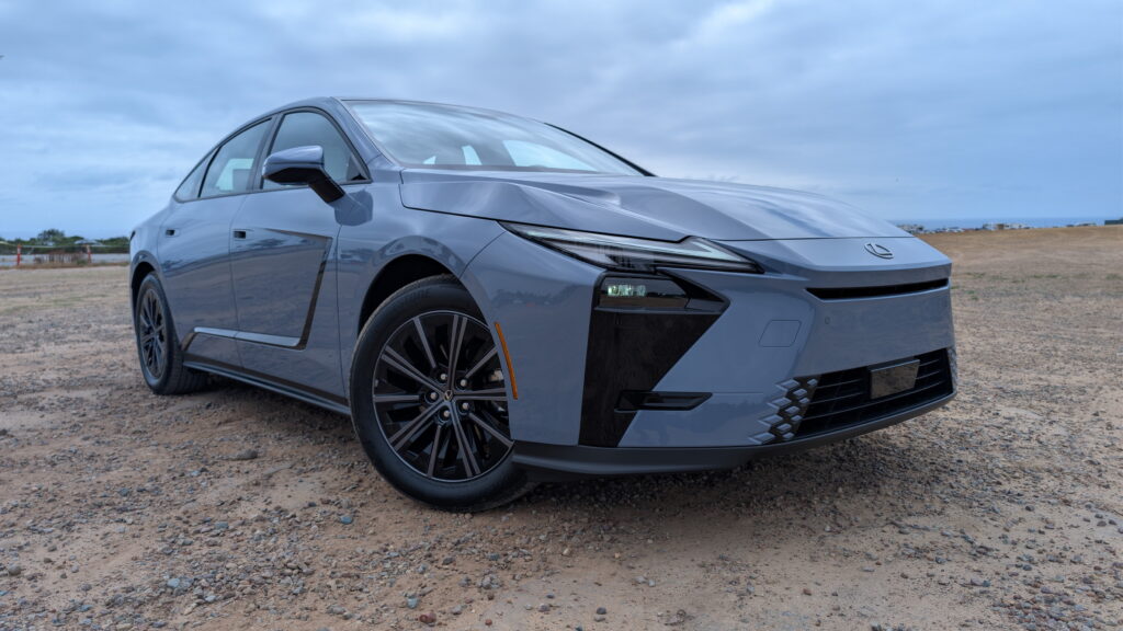  We Drove The 2026 Lexus ES Hybrid And EV, And One Version Stands Out | Review