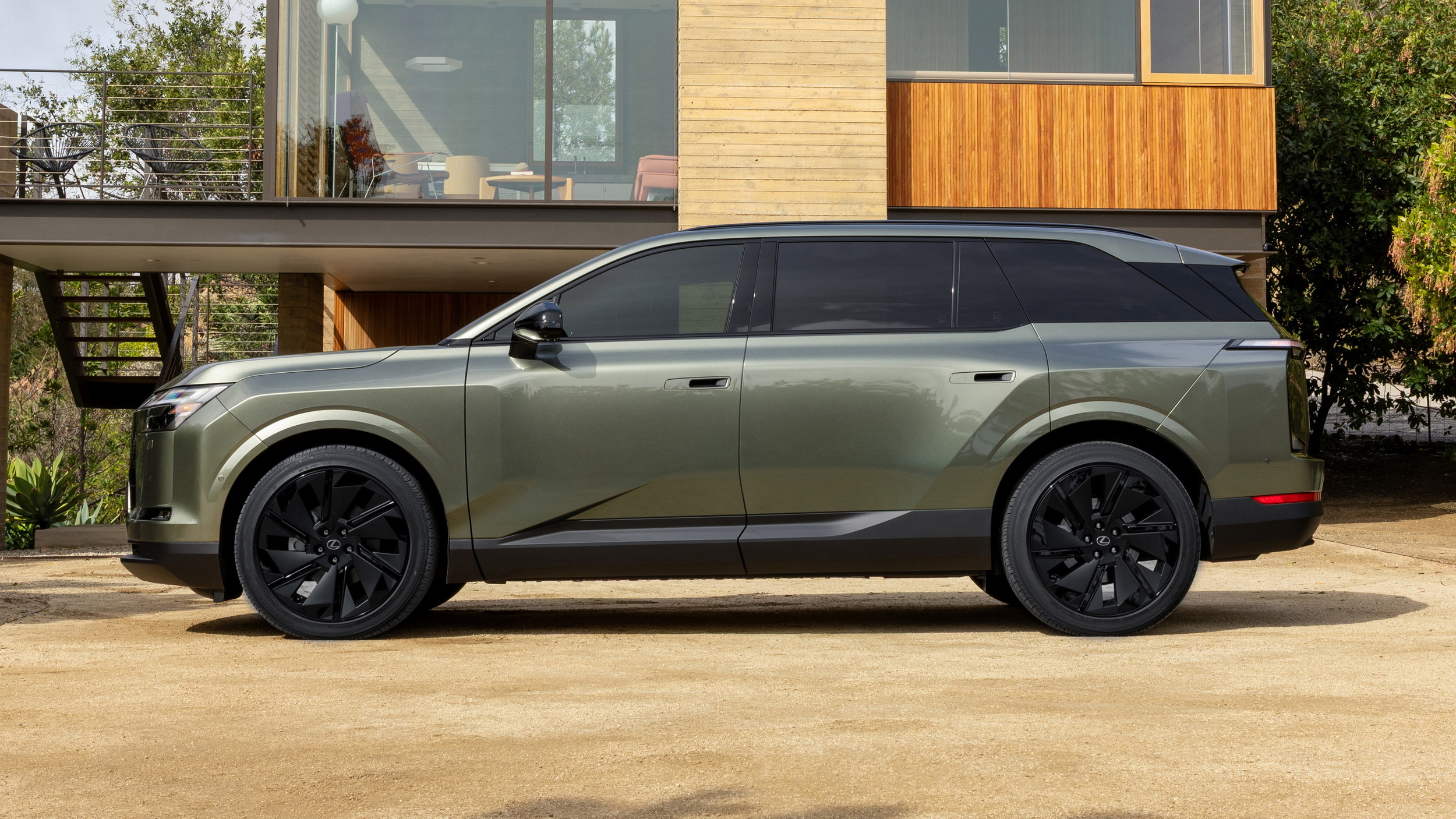 The 2027 Lexus TZ Borrows The Highlander’s Bones And The LFA’s V10 Voice