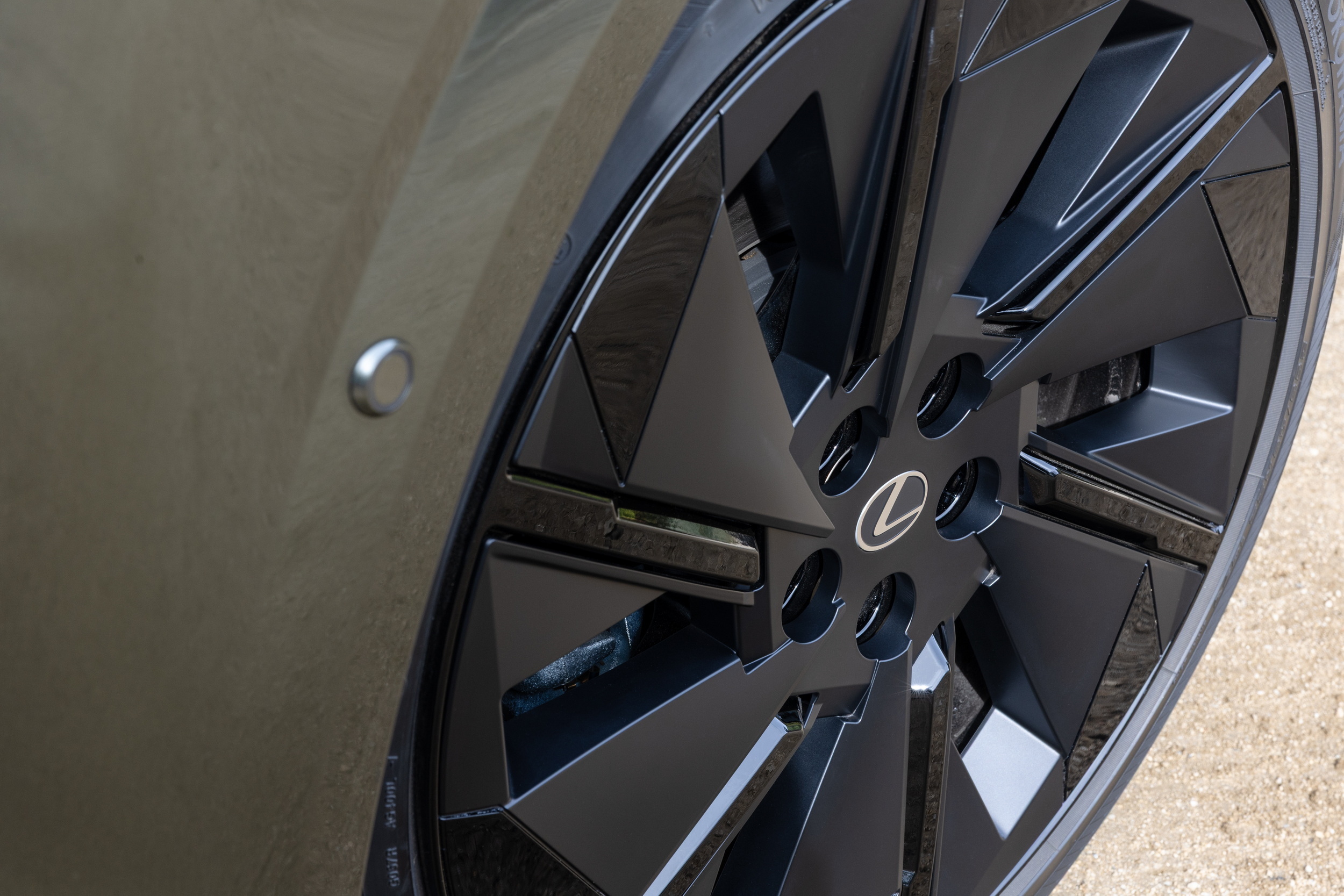 The 2027 Lexus TZ Borrows The Highlander’s Bones And The LFA’s V10 Voice