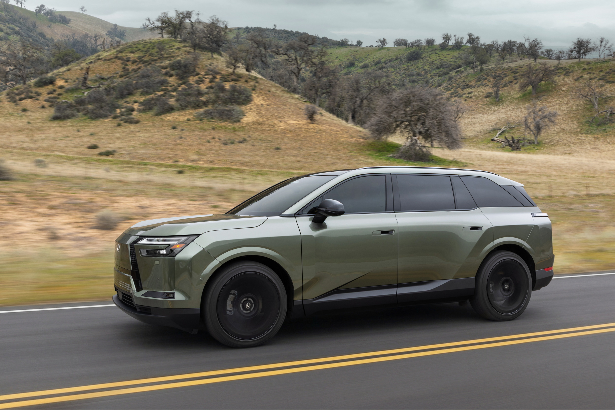 The 2027 Lexus TZ Borrows The Highlander’s Bones And The LFA’s V10 Voice