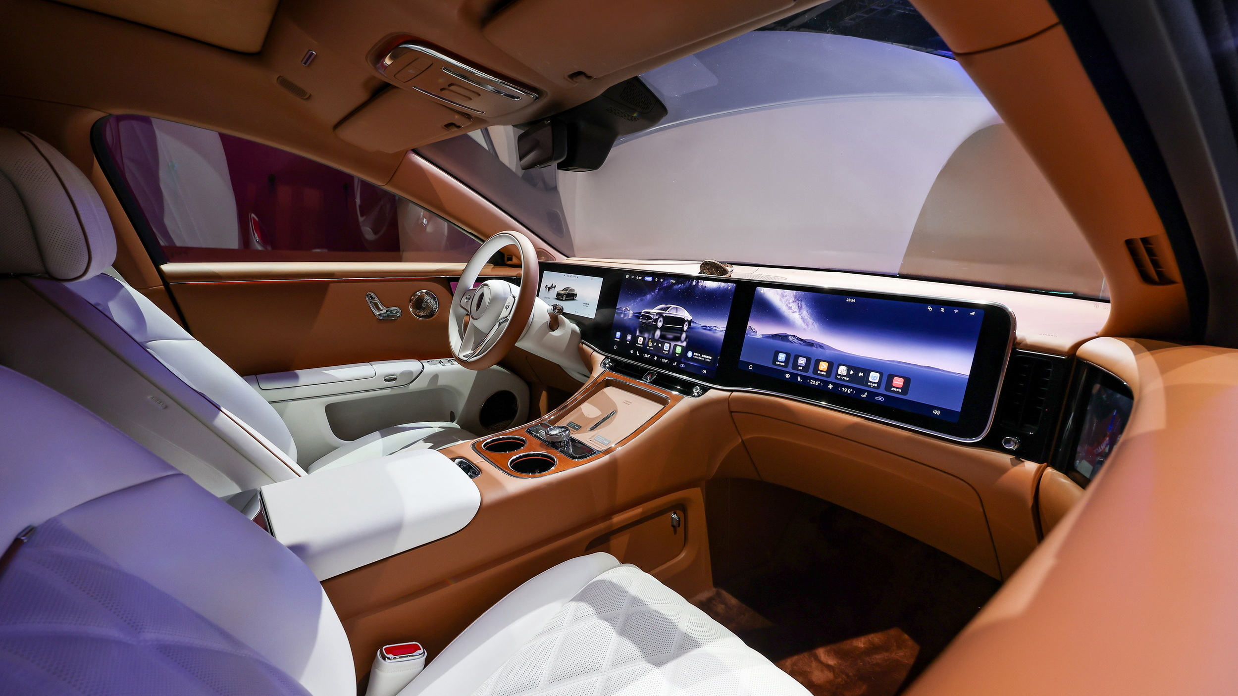 $294,000 Buys You A Gold-Trimmed Chinese Sedan For Less Than Half A Rolls-Royce
