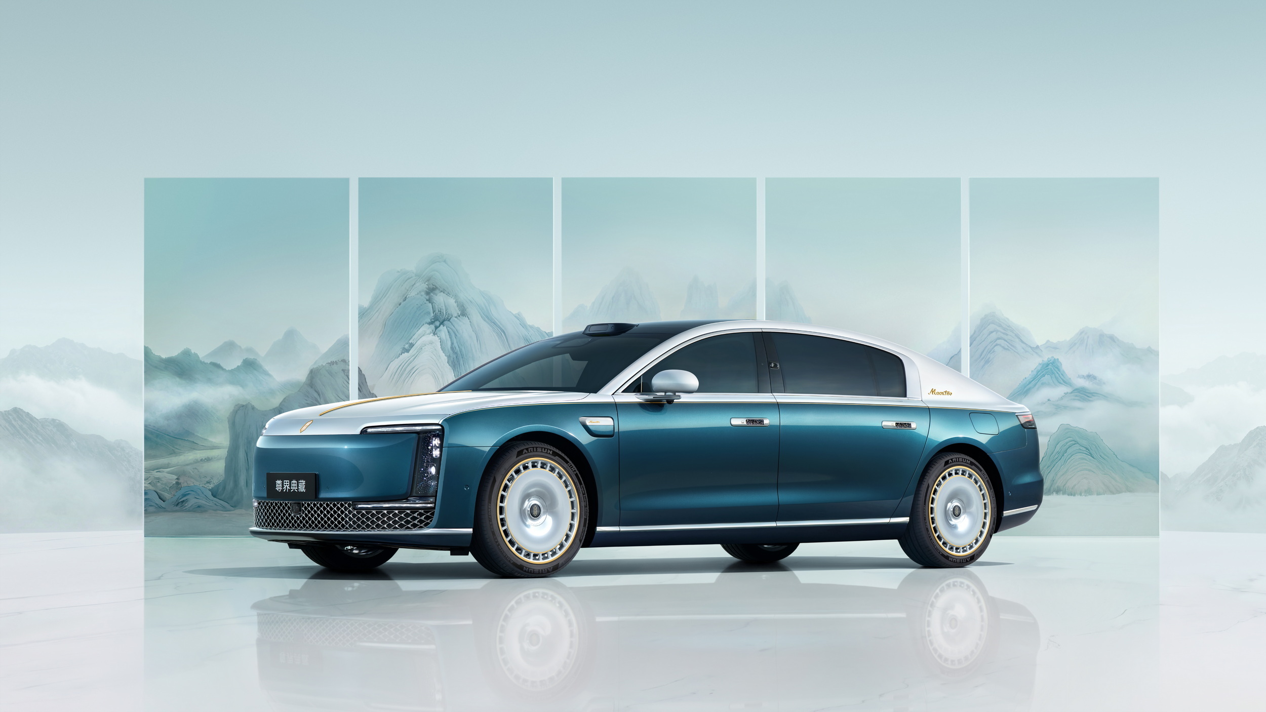 $294,000 Buys You A Gold-Trimmed Chinese Sedan For Less Than Half A Rolls-Royce