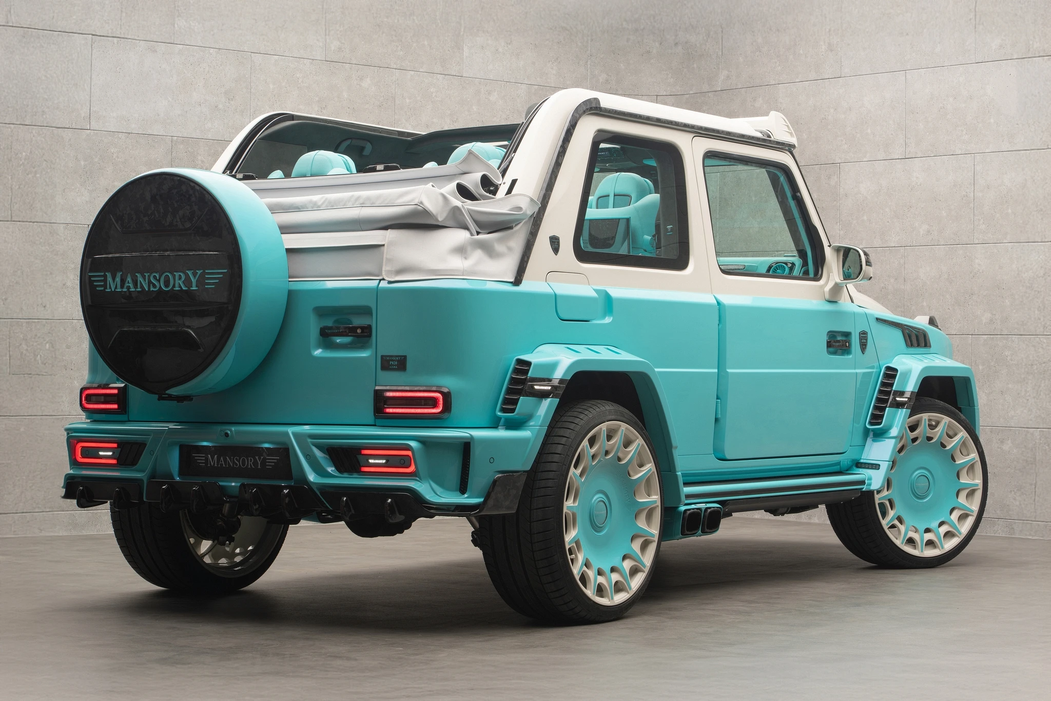 Порізаний G-Wagen від Mansory виглядає як Mercedes, що врізався в акваріум