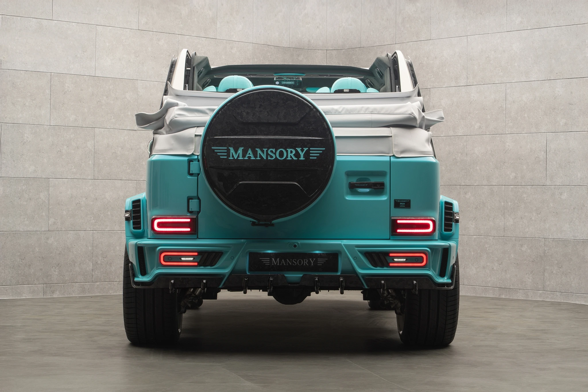 Порізаний G-Wagen від Mansory виглядає як Mercedes, що врізався в акваріум