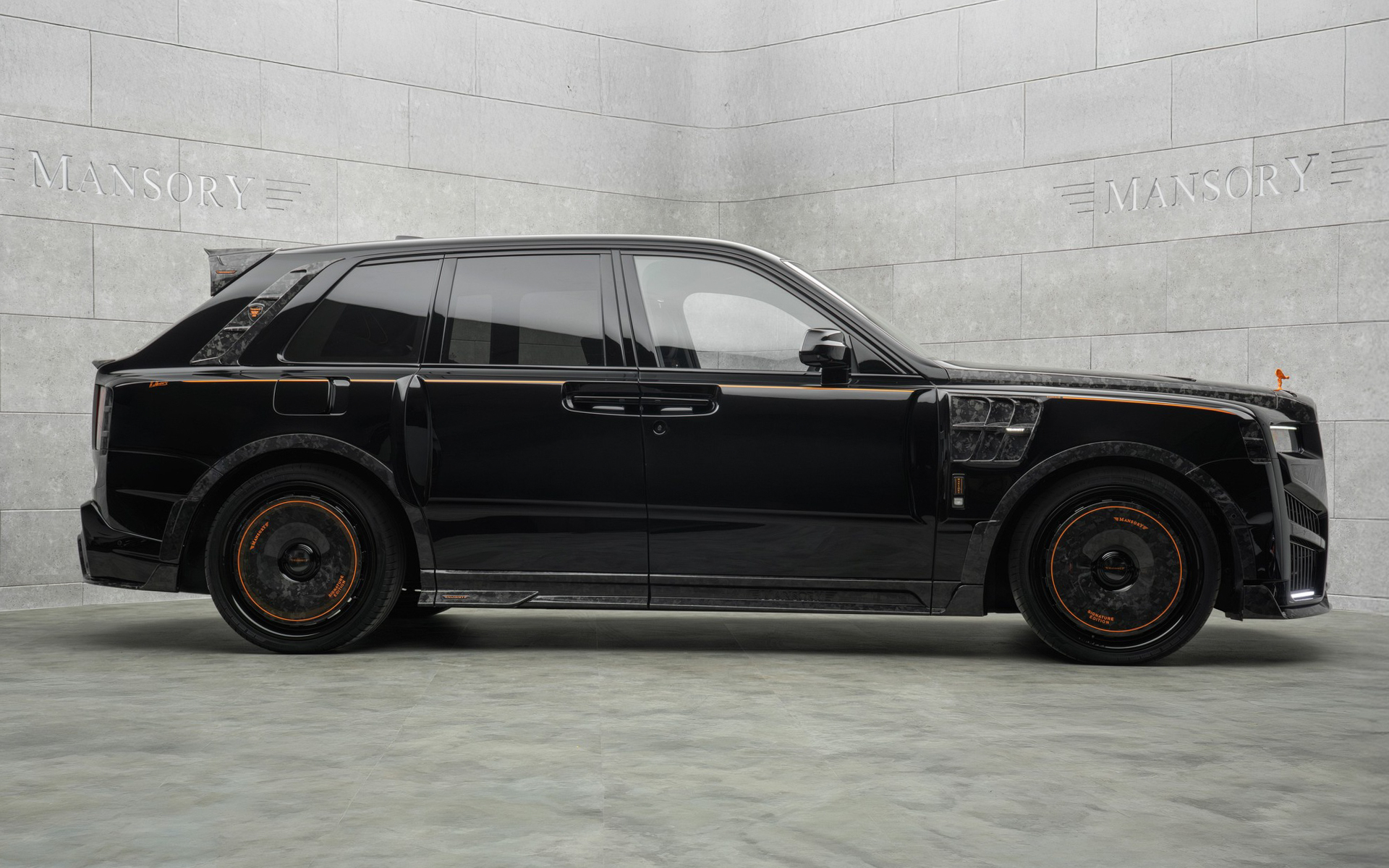 Mansory’s New Cullinan Has More Carbon Than A McLaren And Less Taste Than A Civic Type R