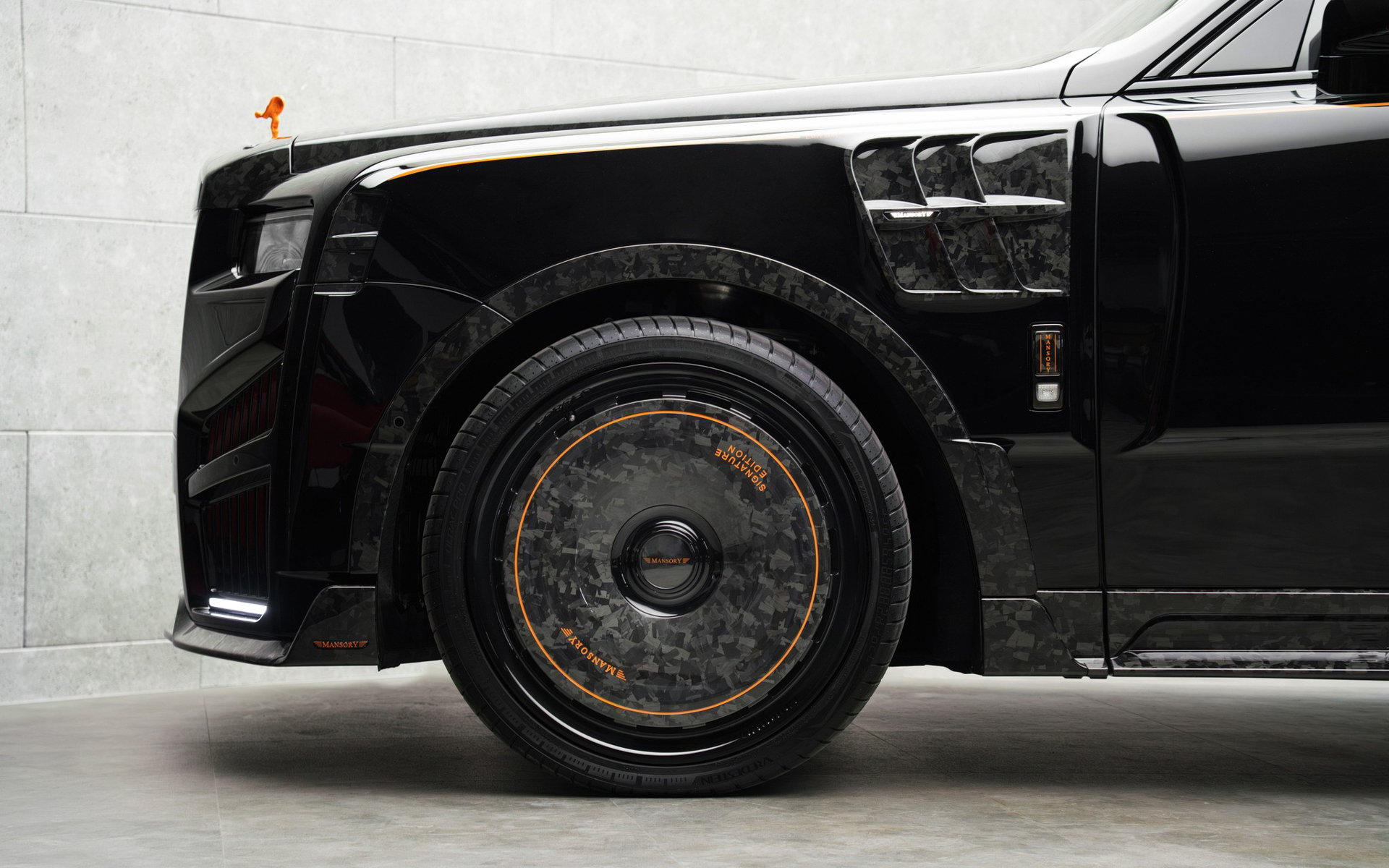 Mansory’s New Cullinan Has More Carbon Than A McLaren And Less Taste Than A Civic Type R
