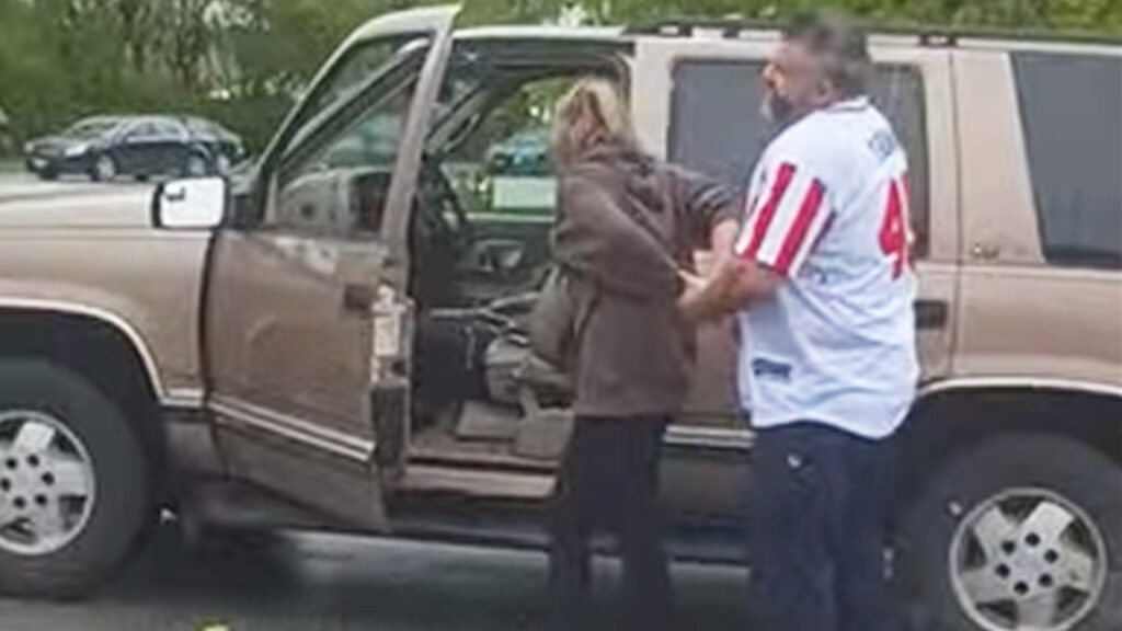 Teen Says She Thought It Was A Carjacking, The Armed Man Was An Off-Duty Lieutenant