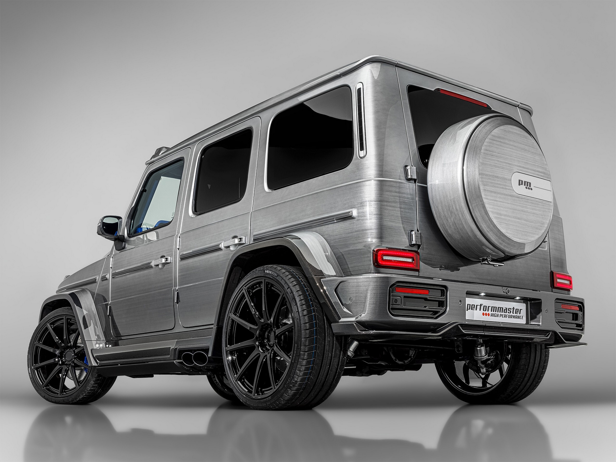 Mercedes G-Wagens Got Boring, So This One Wears Its Paint Like Stainless Steel