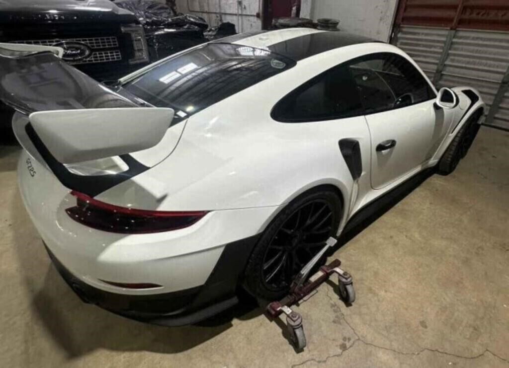 A 25-Mile 2018 Porsche GT2 RS Just Sold For $710,000 And Doesn’t Even Shift Into Gear