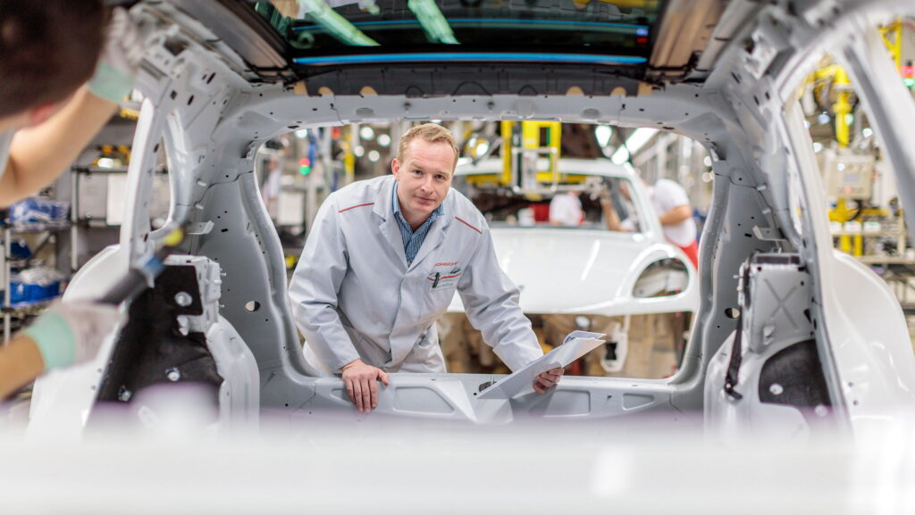 Americans Still Want Gas Macans More Than The EV, So Porsche Is Quietly ...